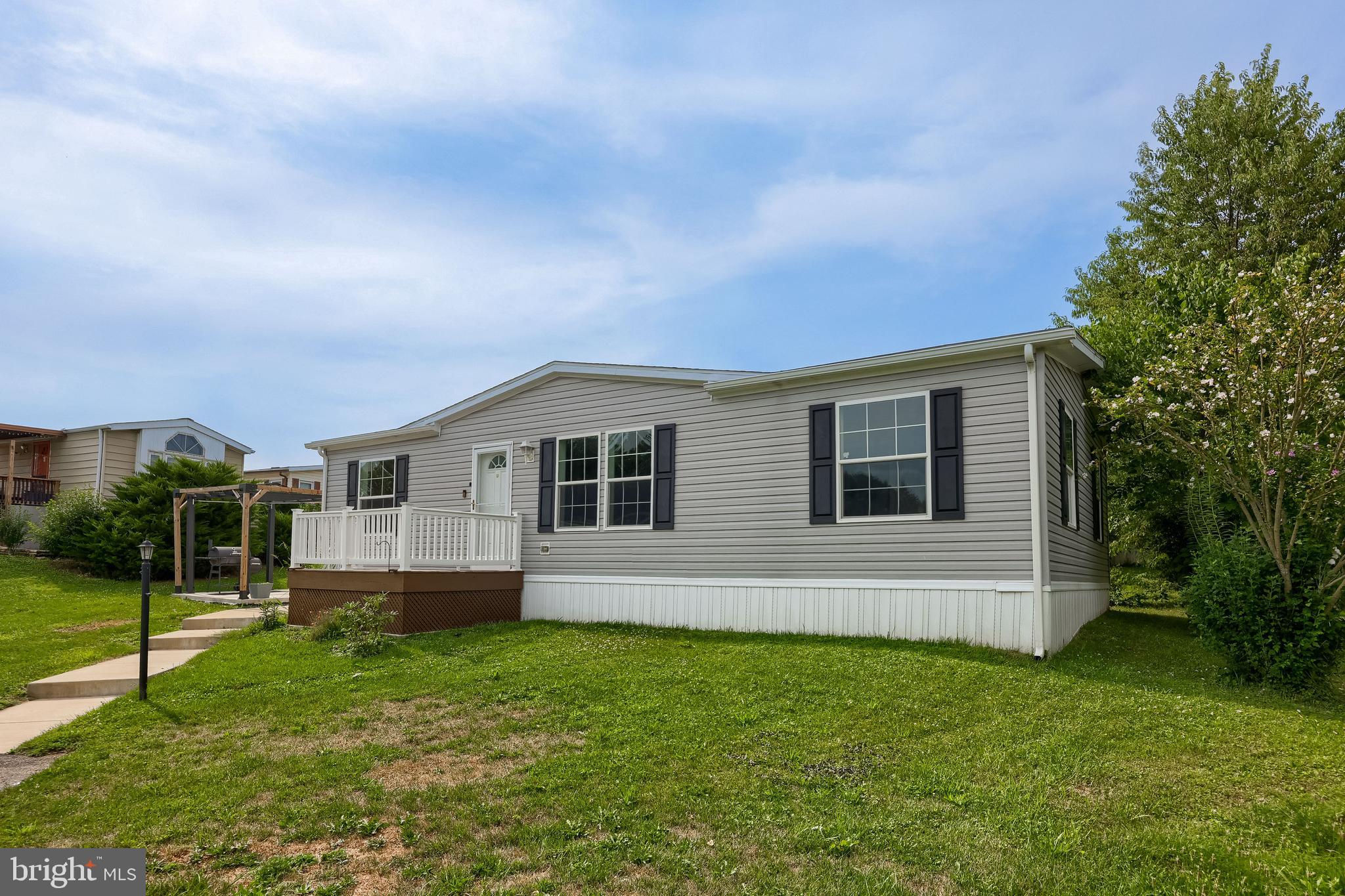 101 FAWN MEADOW COURT