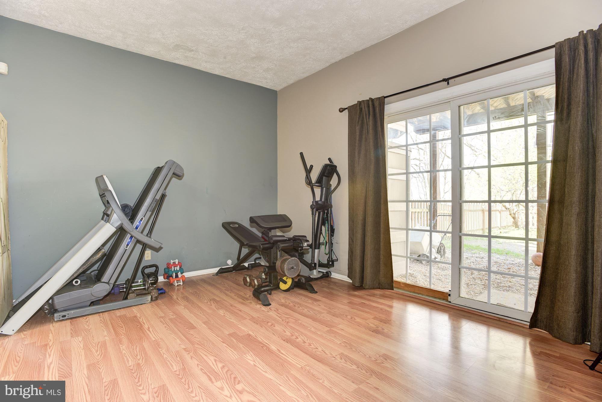 OAK WEST - Residential