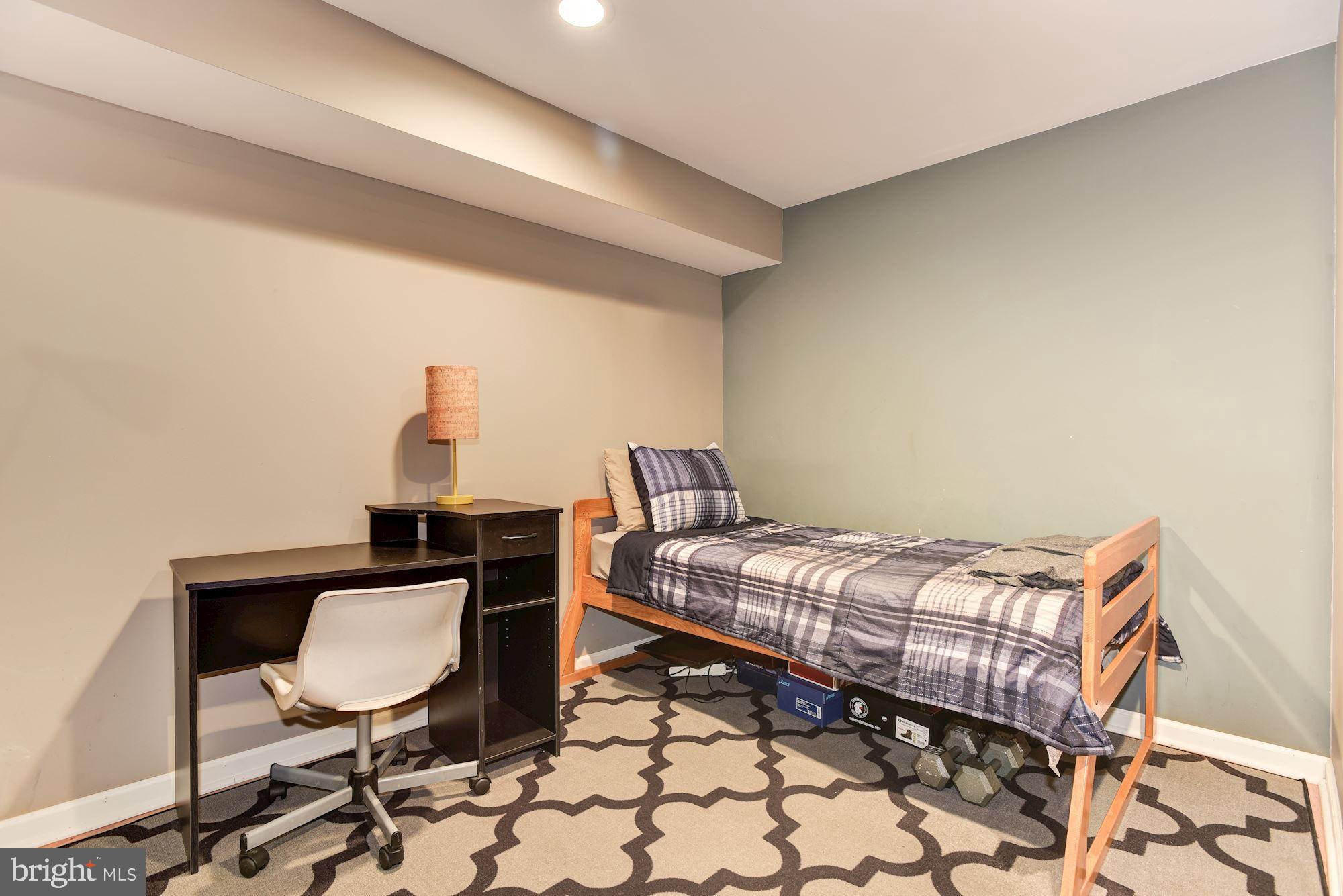 OAK WEST - Residential