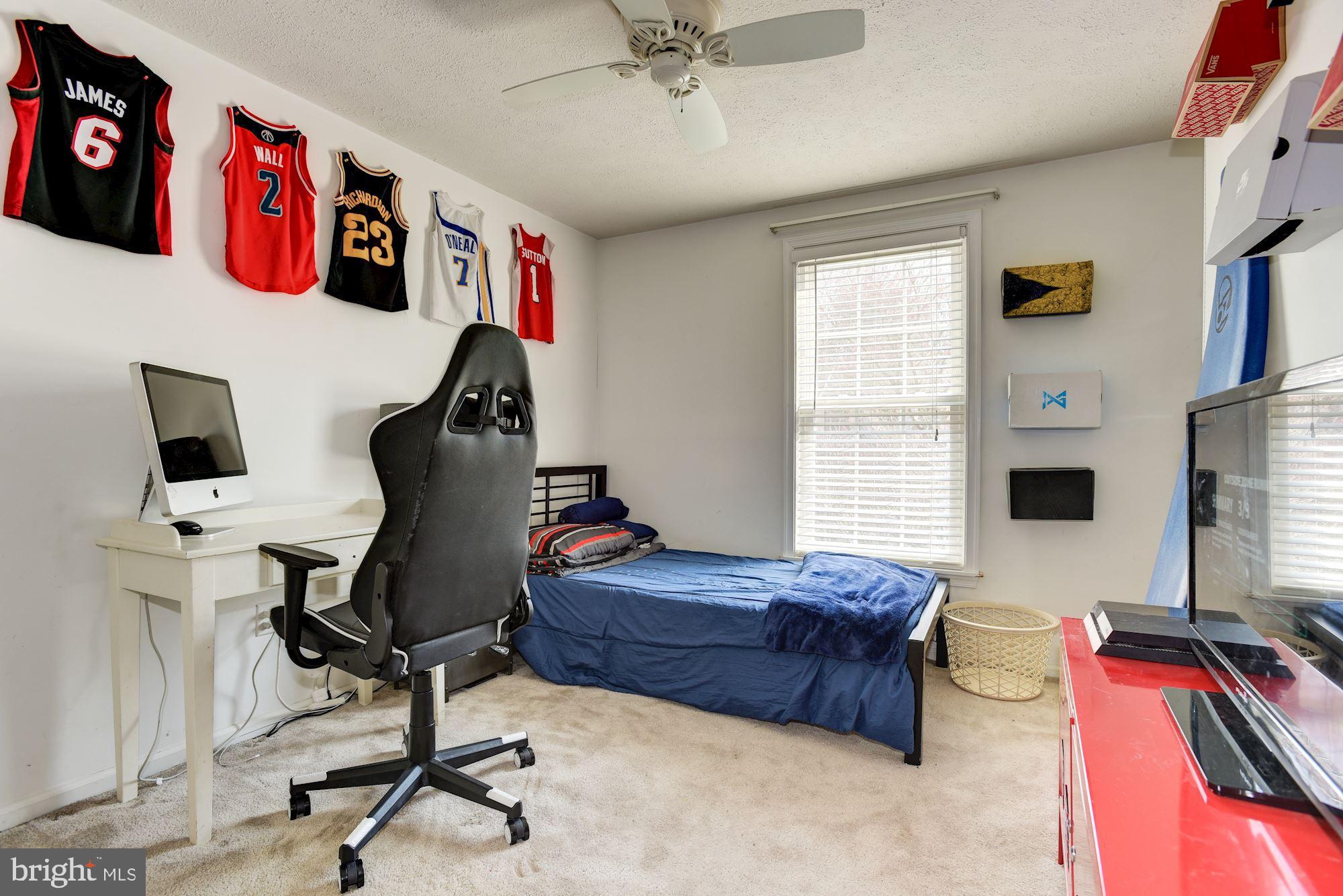 OAK WEST - Residential