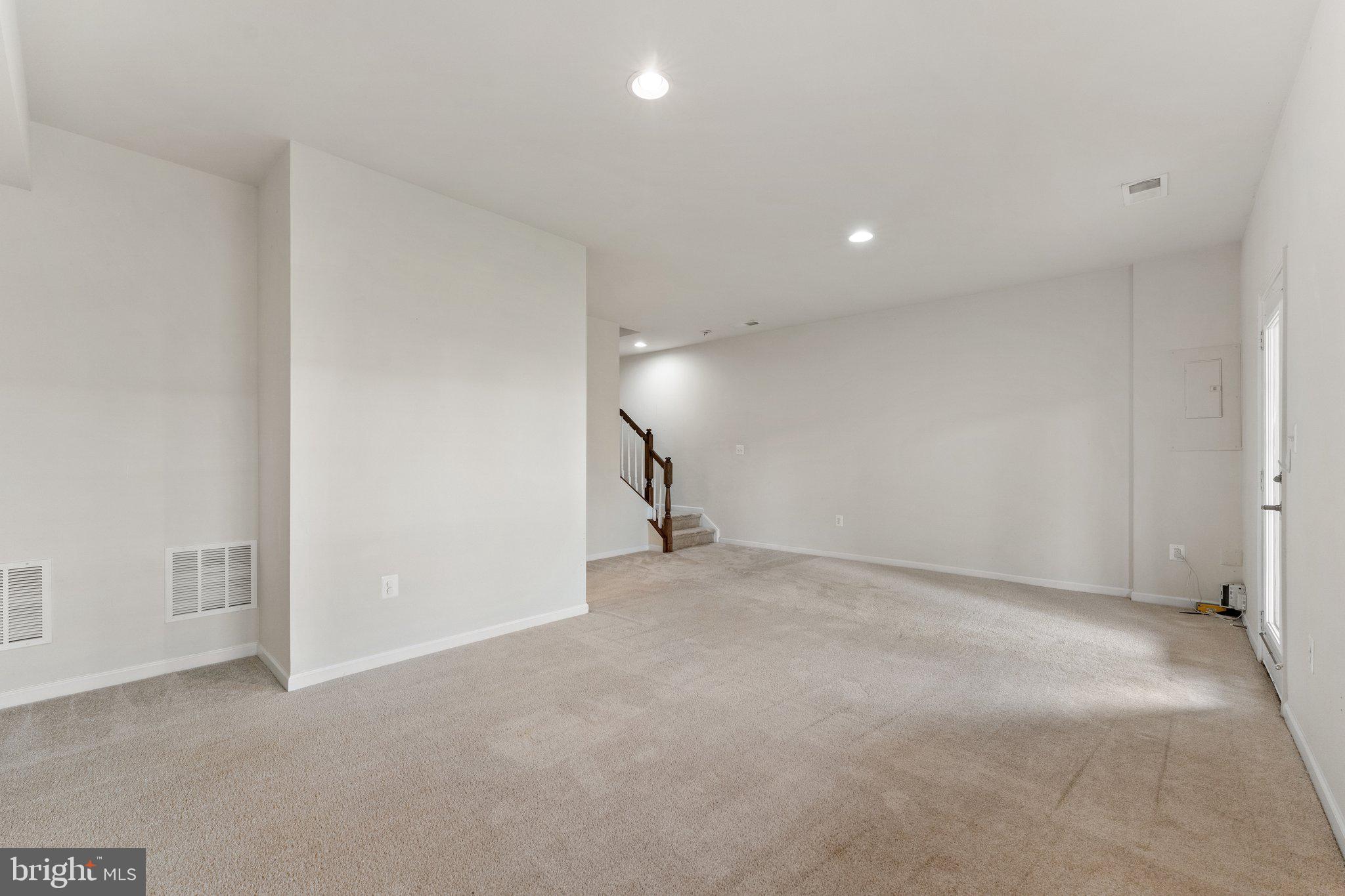 DAWKINS RIDGE - Residential Lease