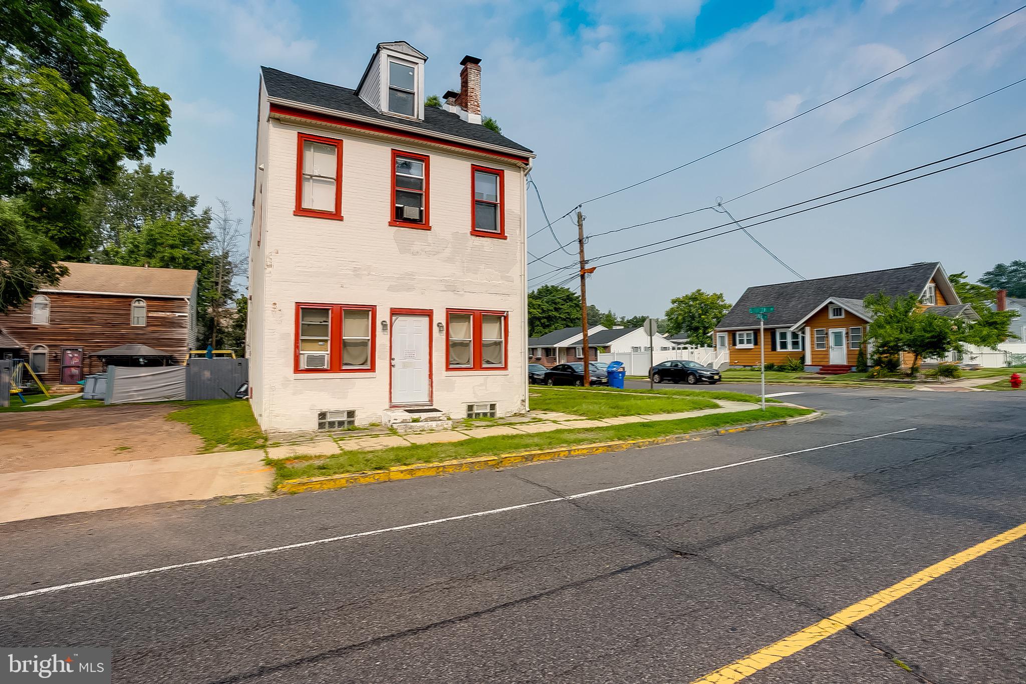 1017 HIGH STREET