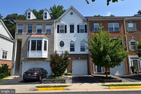 7810 Locust Leaf Lane, Alexandria, VA MLS: VAFX2330574