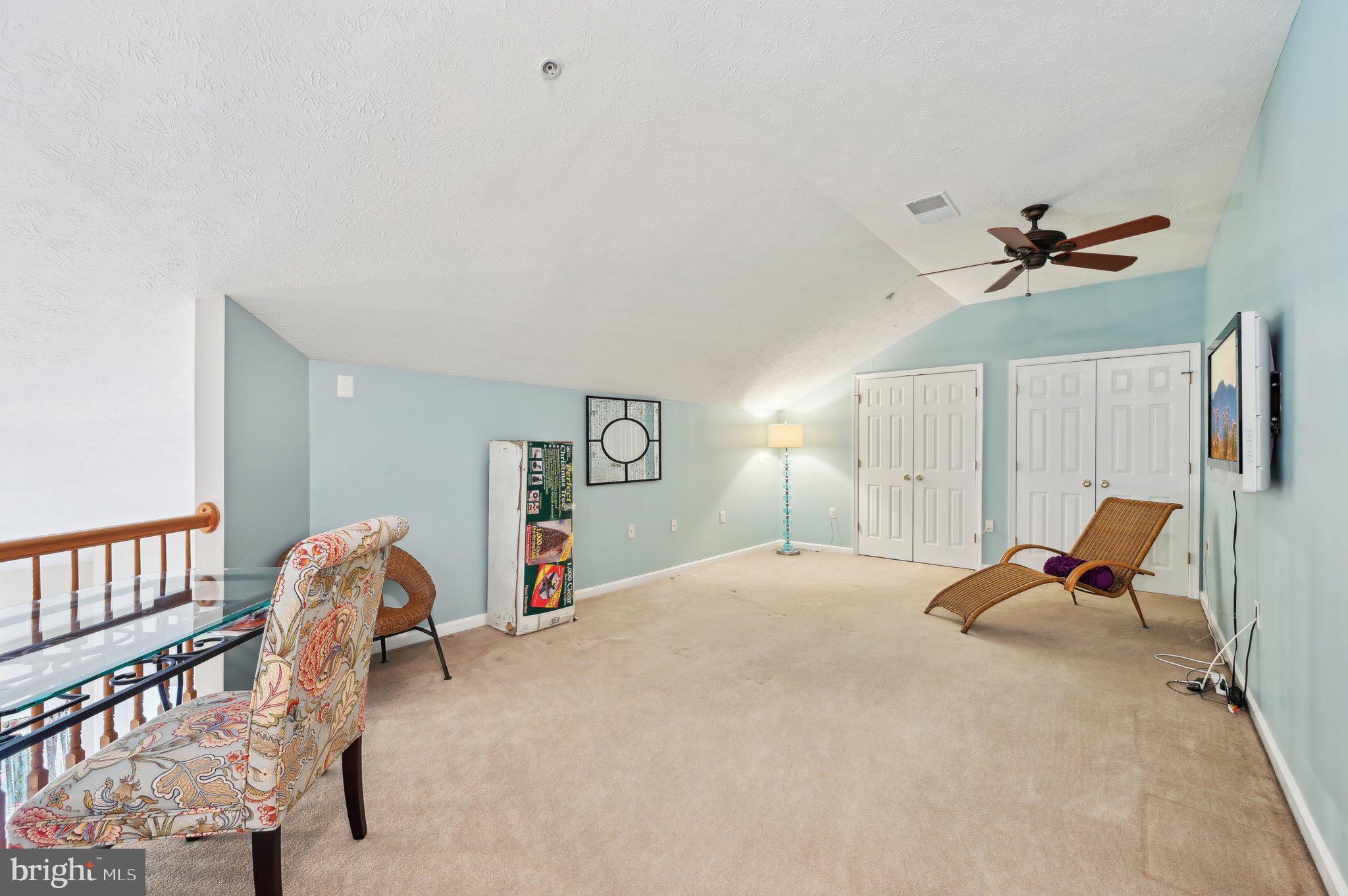 CHESTNUT POINT EAST - Residential