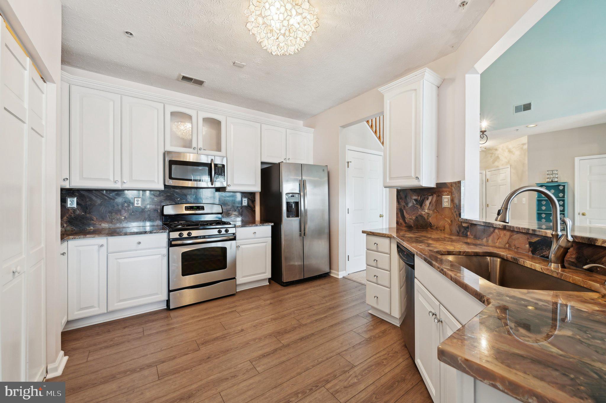 CHESTNUT POINT EAST - Residential