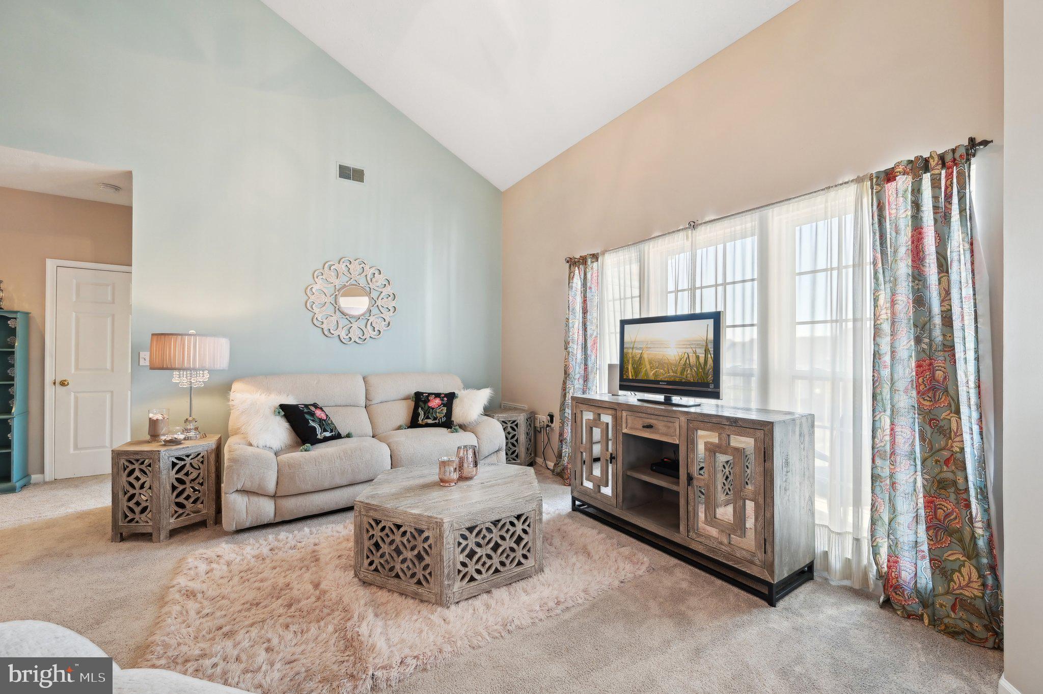 CHESTNUT POINT EAST - Residential