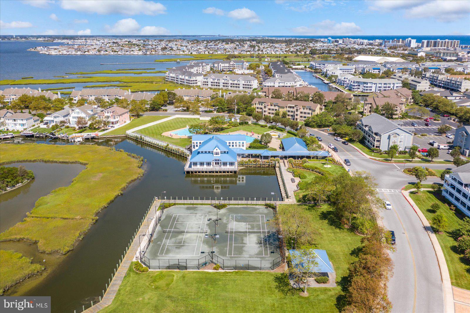 HERON HARBOUR - Residential