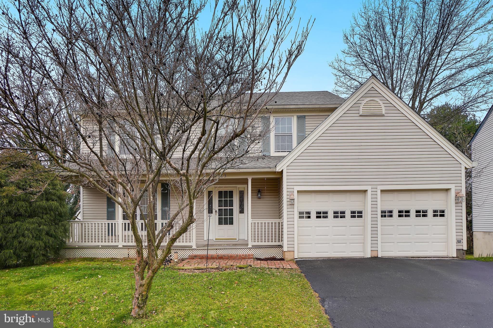 FLOWER HILL - Residential