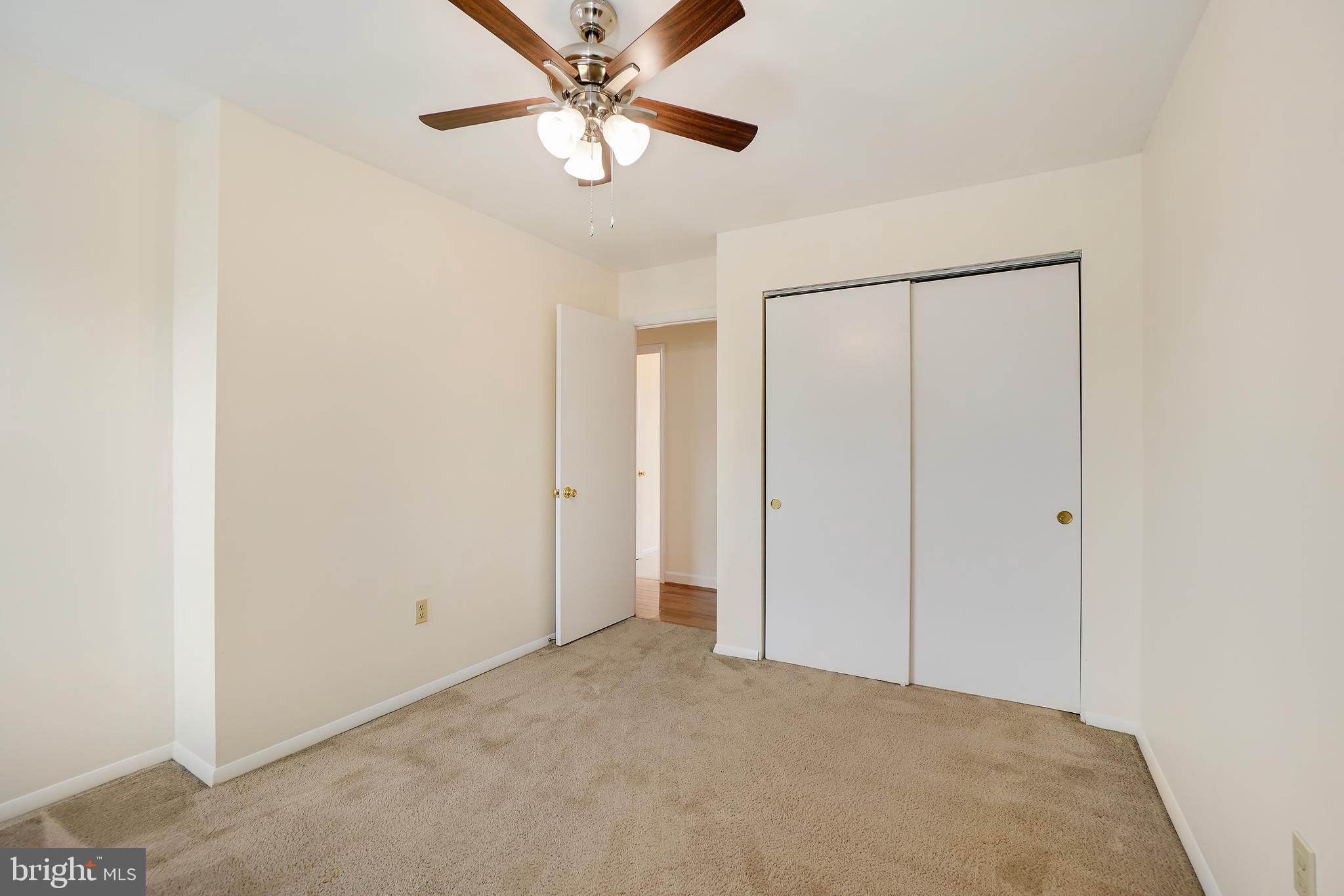 FLOWER HILL - Residential