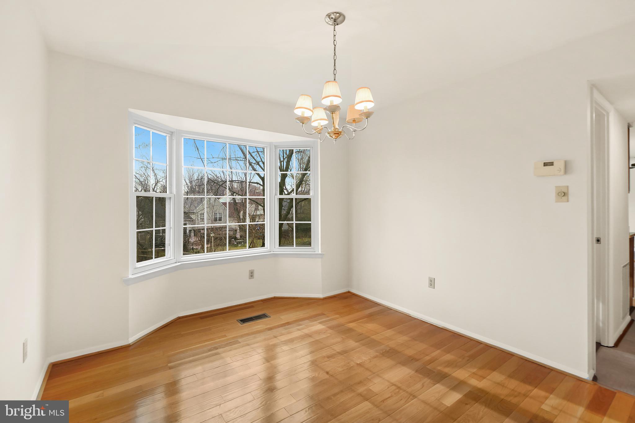 FLOWER HILL - Residential