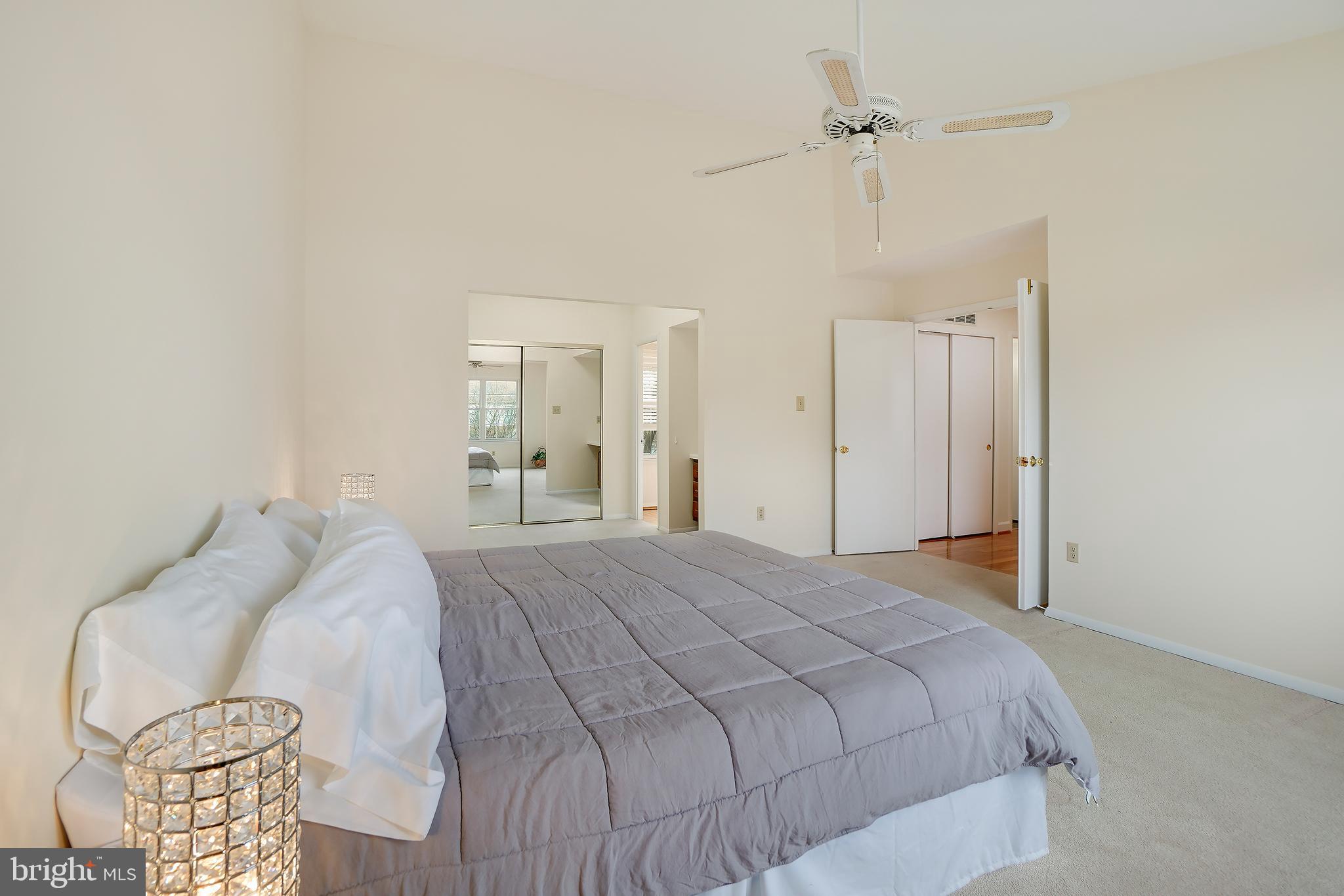 FLOWER HILL - Residential