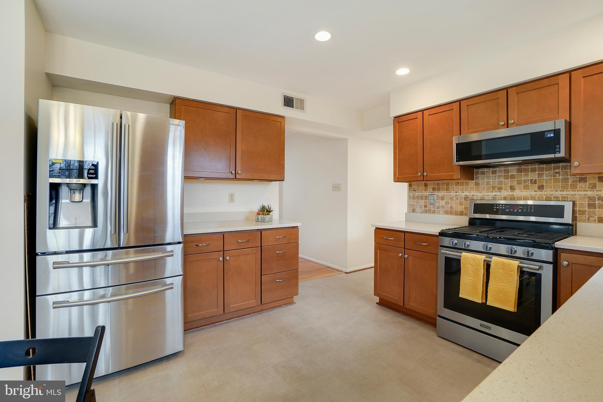 FLOWER HILL - Residential