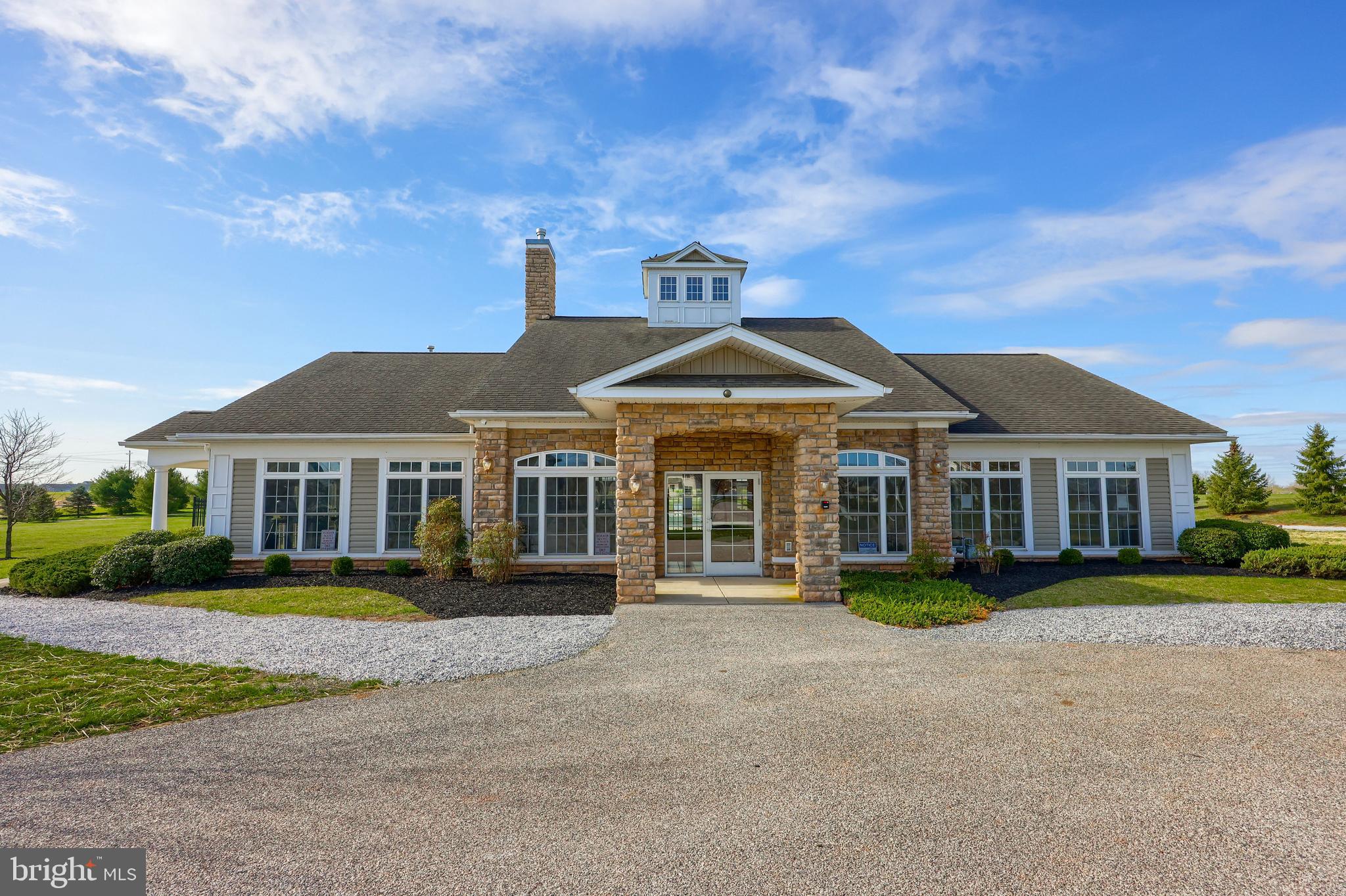 2520 VILLAGE ROAD