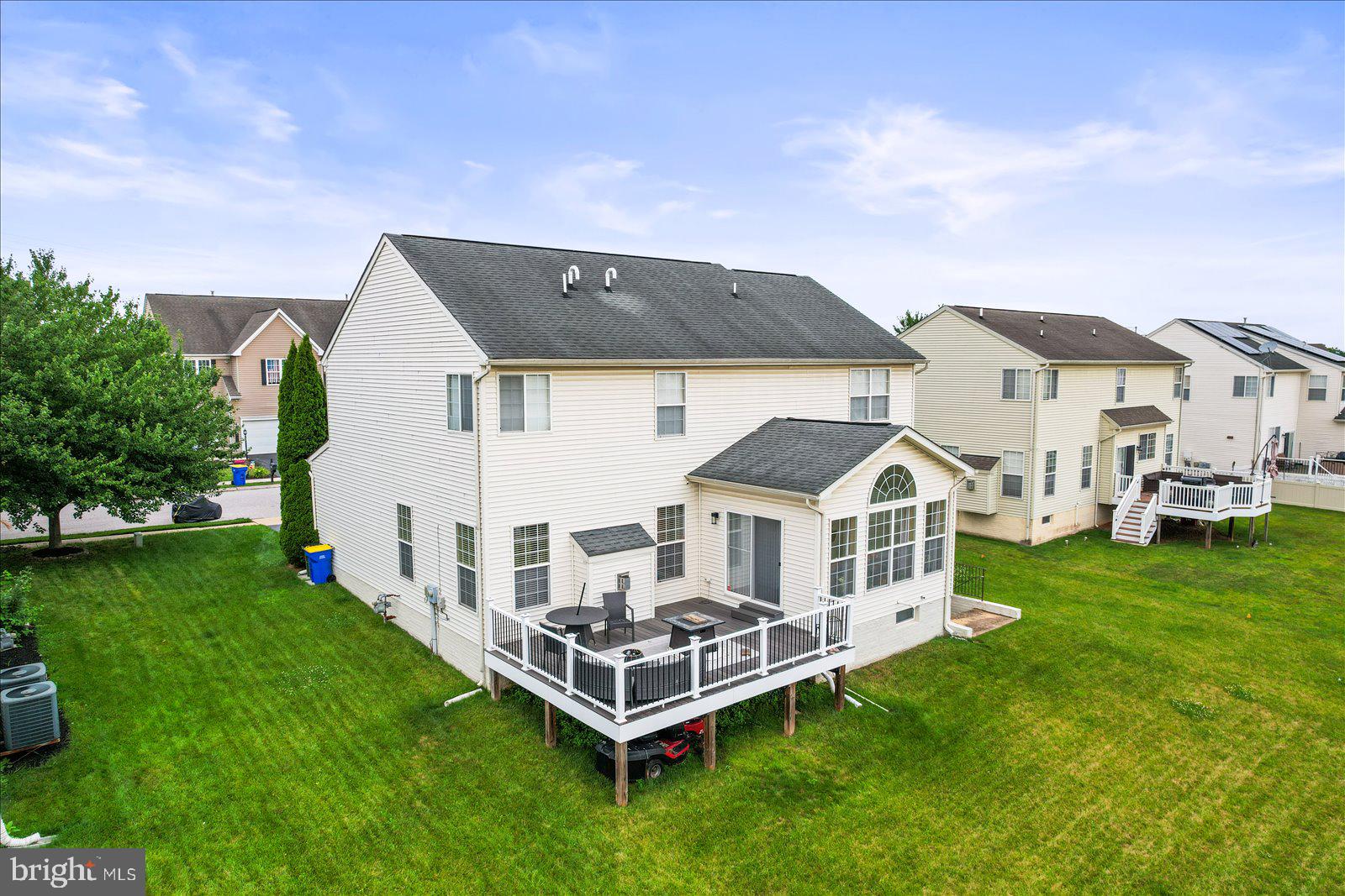 2520 VILLAGE ROAD