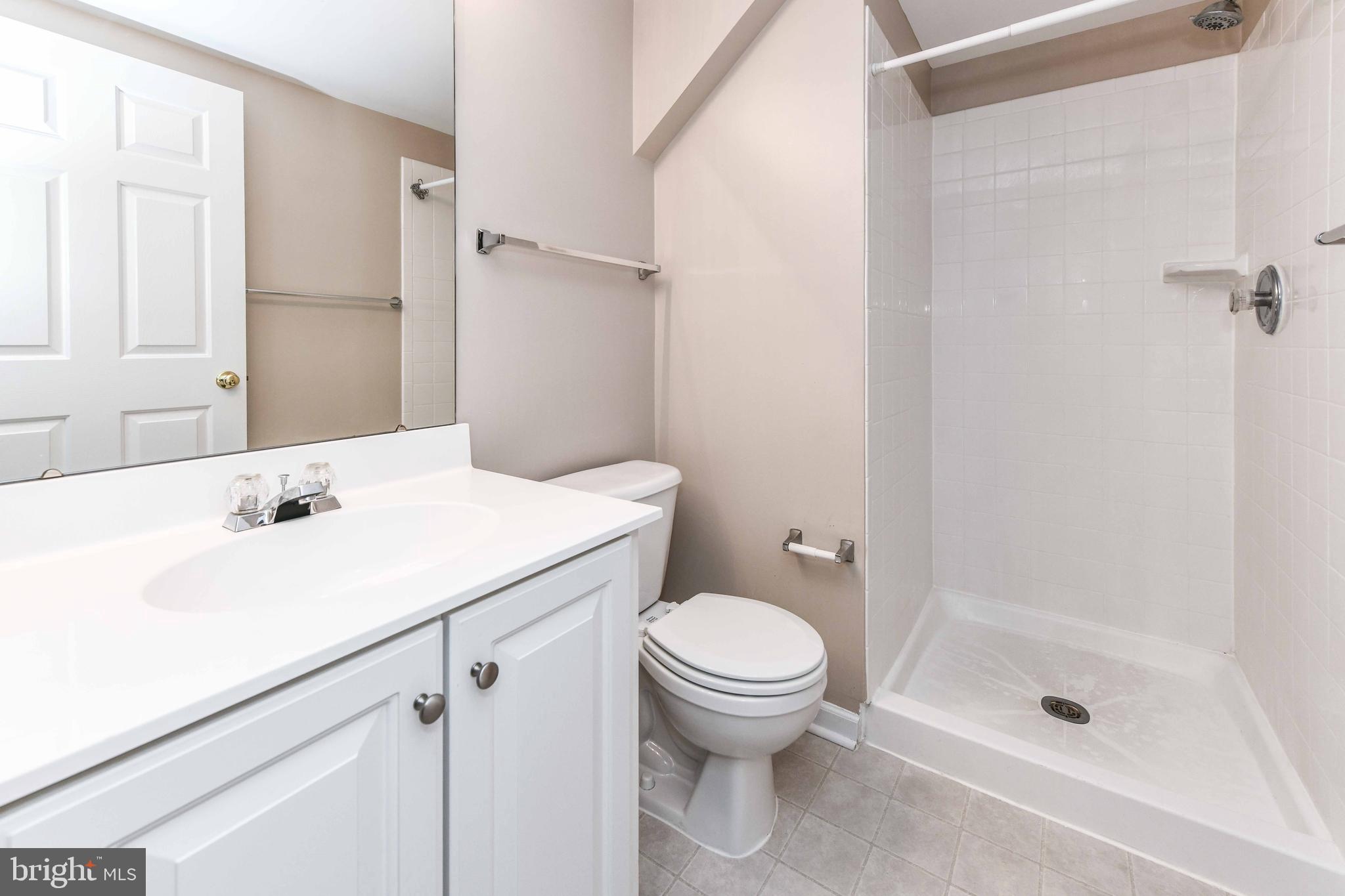 ASHBROOK VILLAGE - Residential Lease