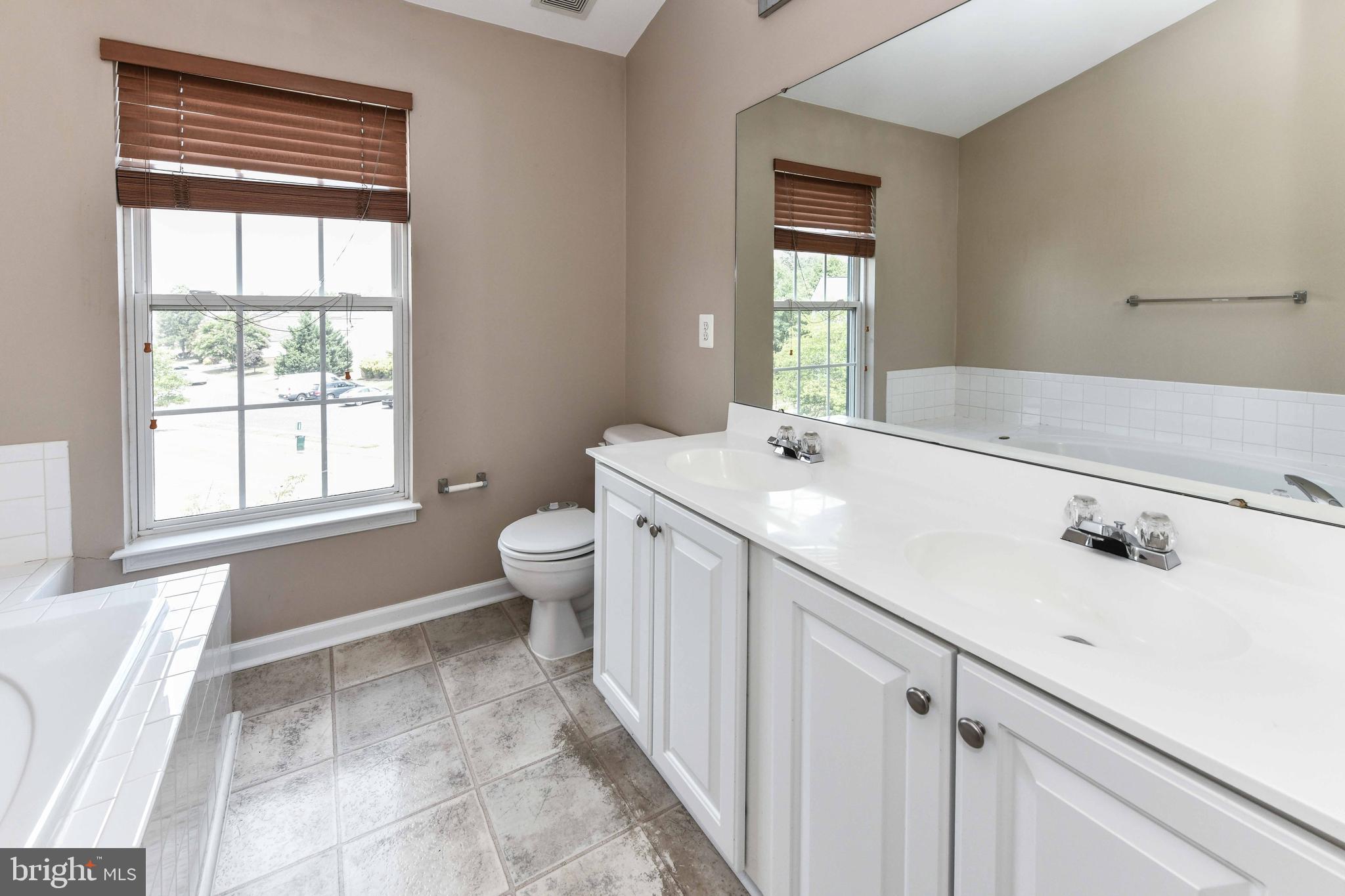 ASHBROOK VILLAGE - Residential Lease