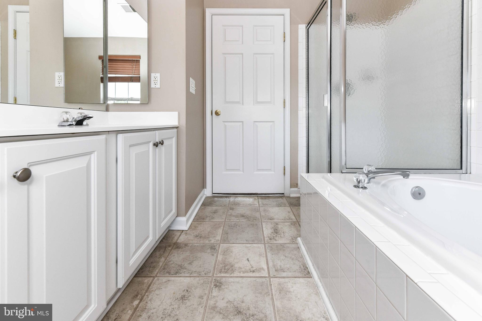 ASHBROOK VILLAGE - Residential Lease