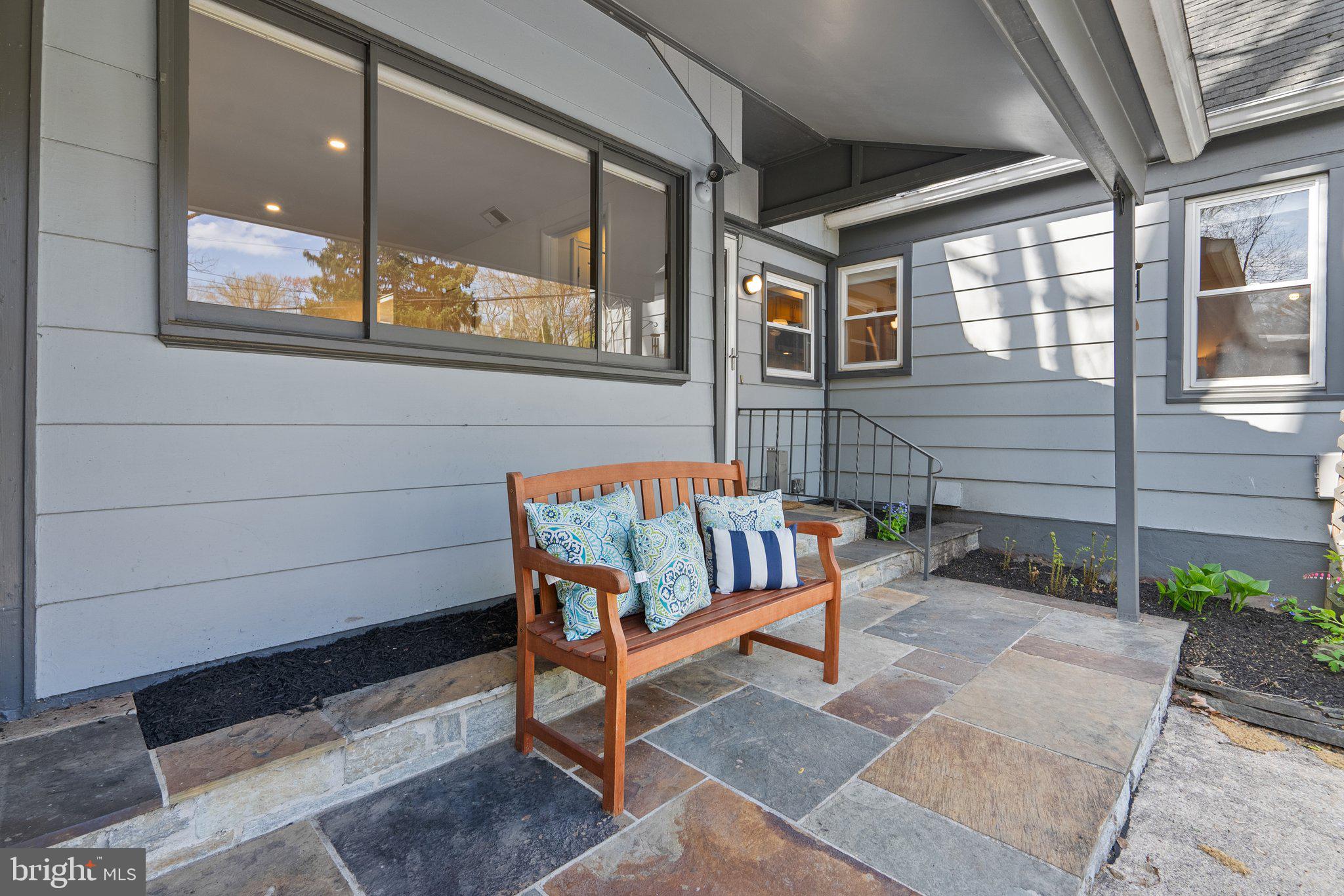 SEVEN OAKS - Residential