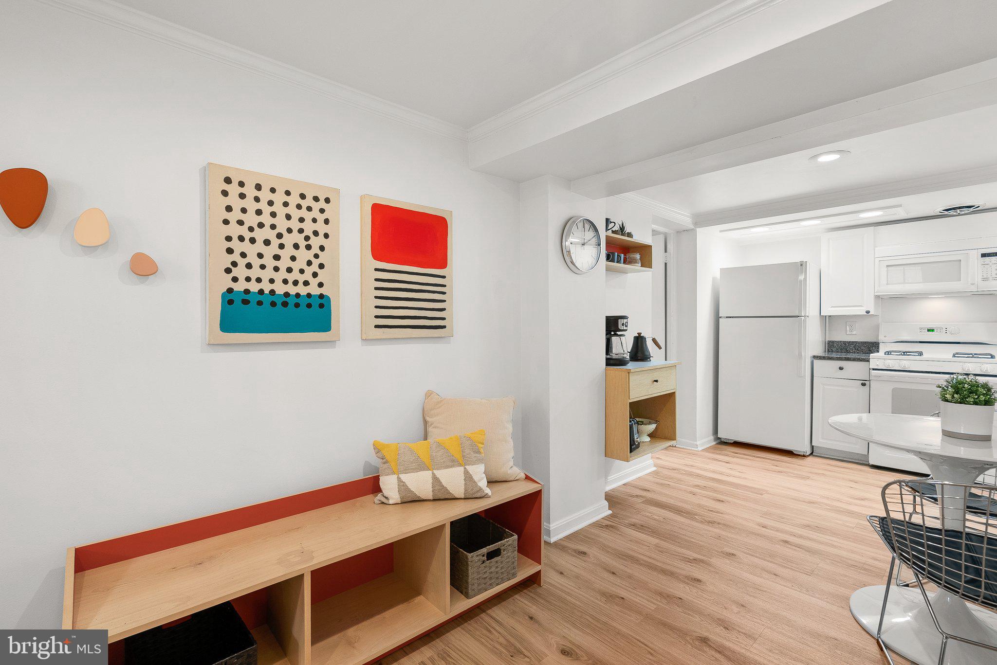 SEVEN OAKS - Residential