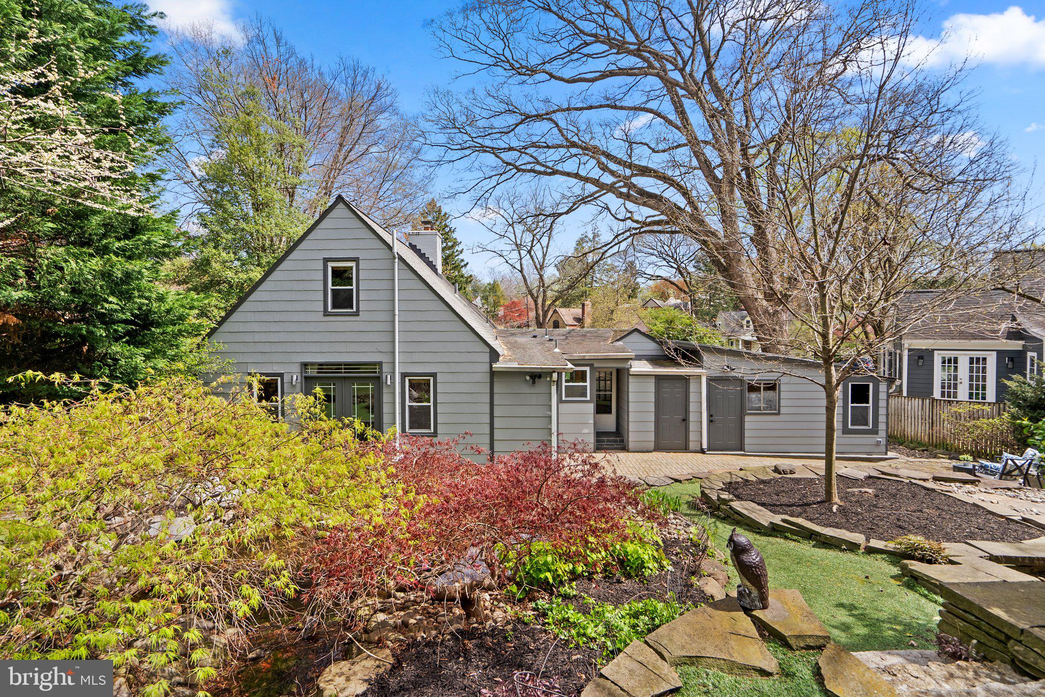 SEVEN OAKS - Residential