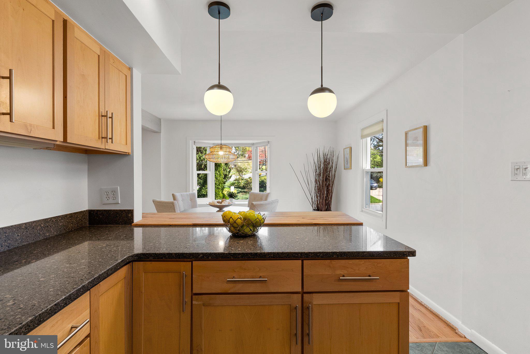 SEVEN OAKS - Residential