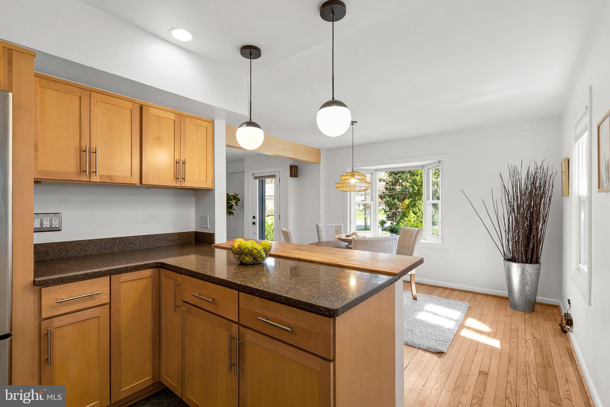 SEVEN OAKS - Residential