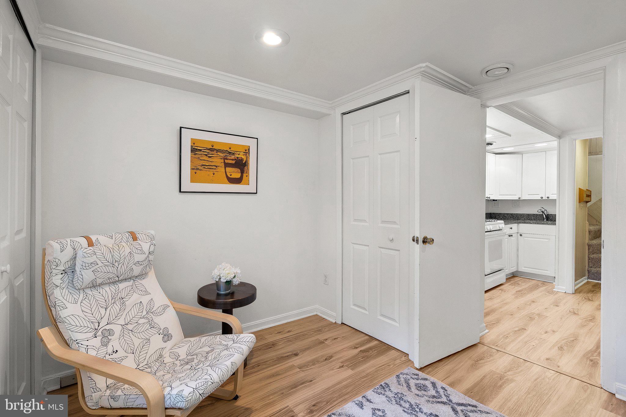 SEVEN OAKS - Residential