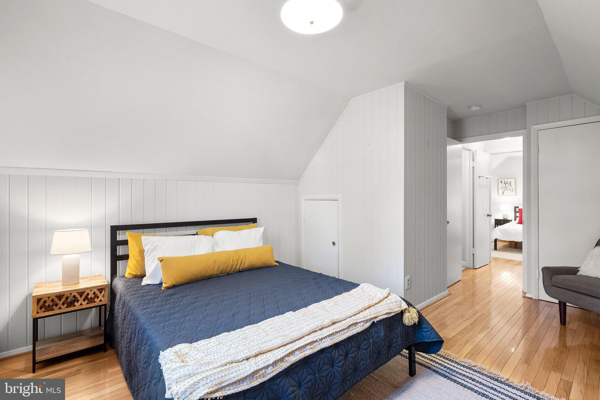 SEVEN OAKS - Residential