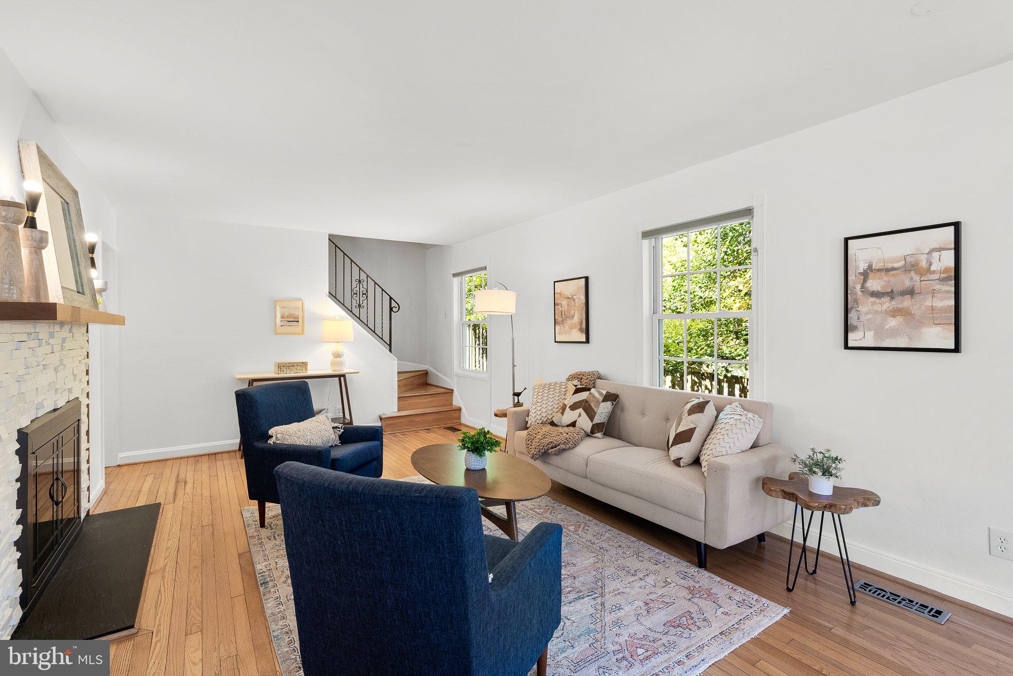 SEVEN OAKS - Residential