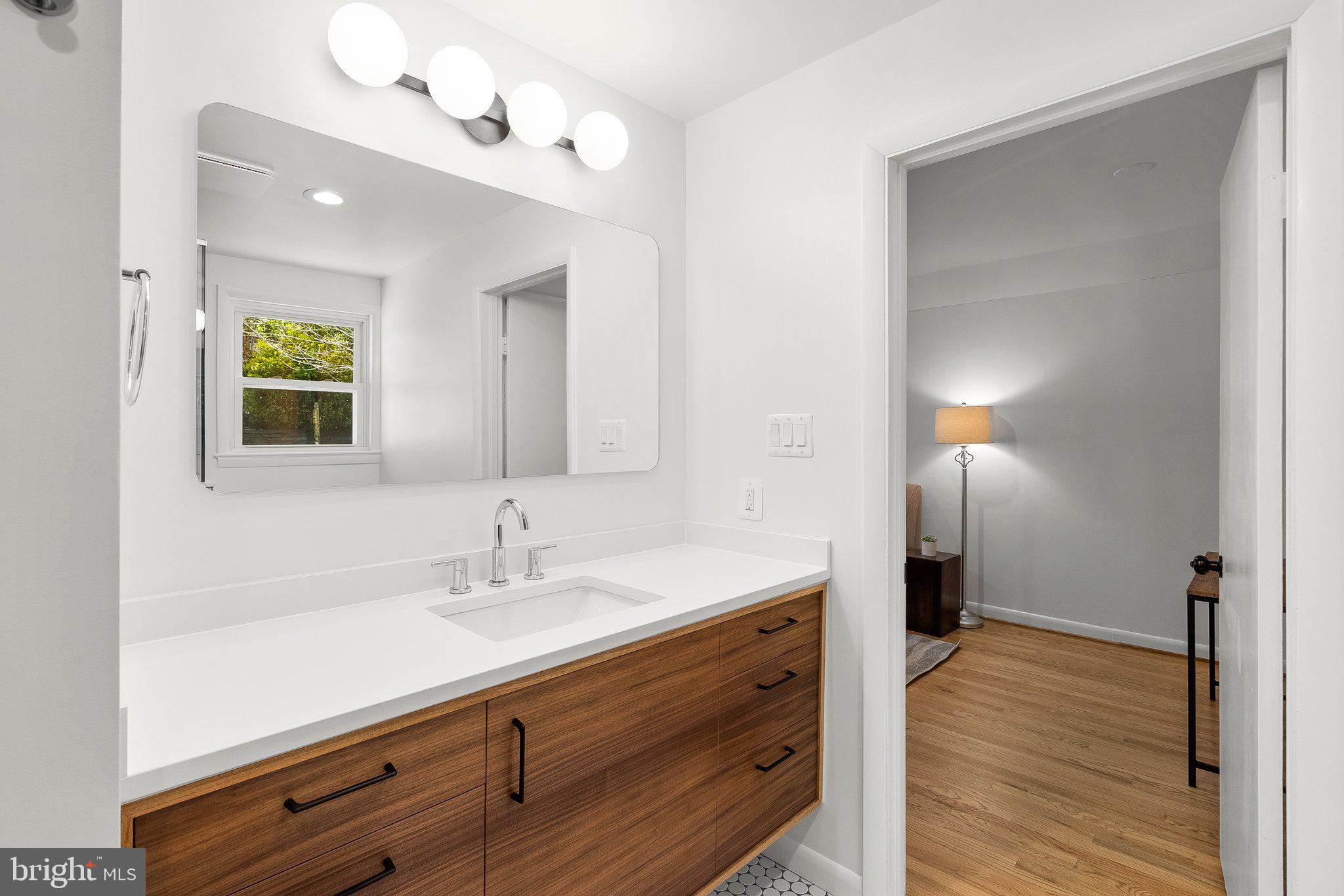 SEVEN OAKS - Residential