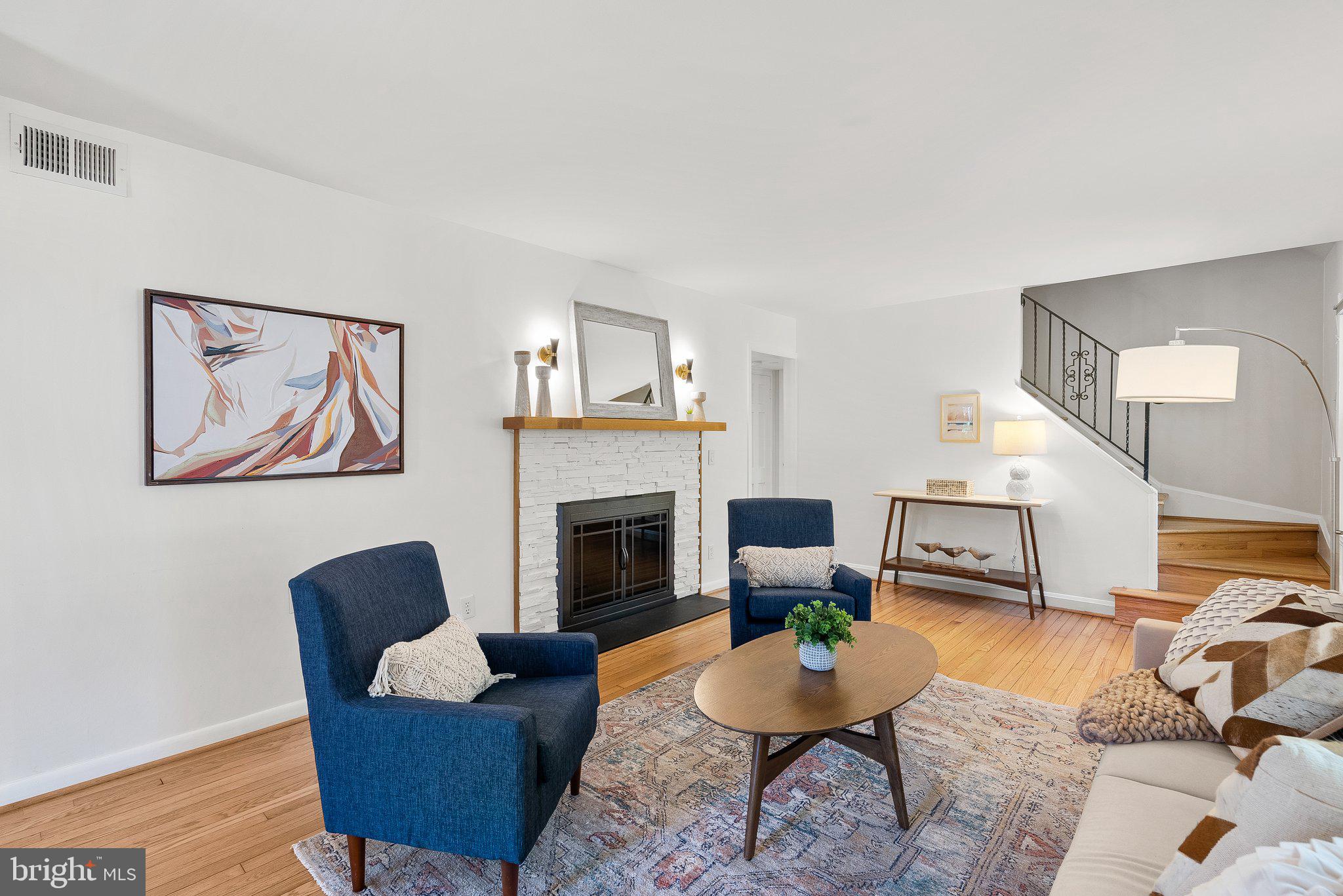 SEVEN OAKS - Residential