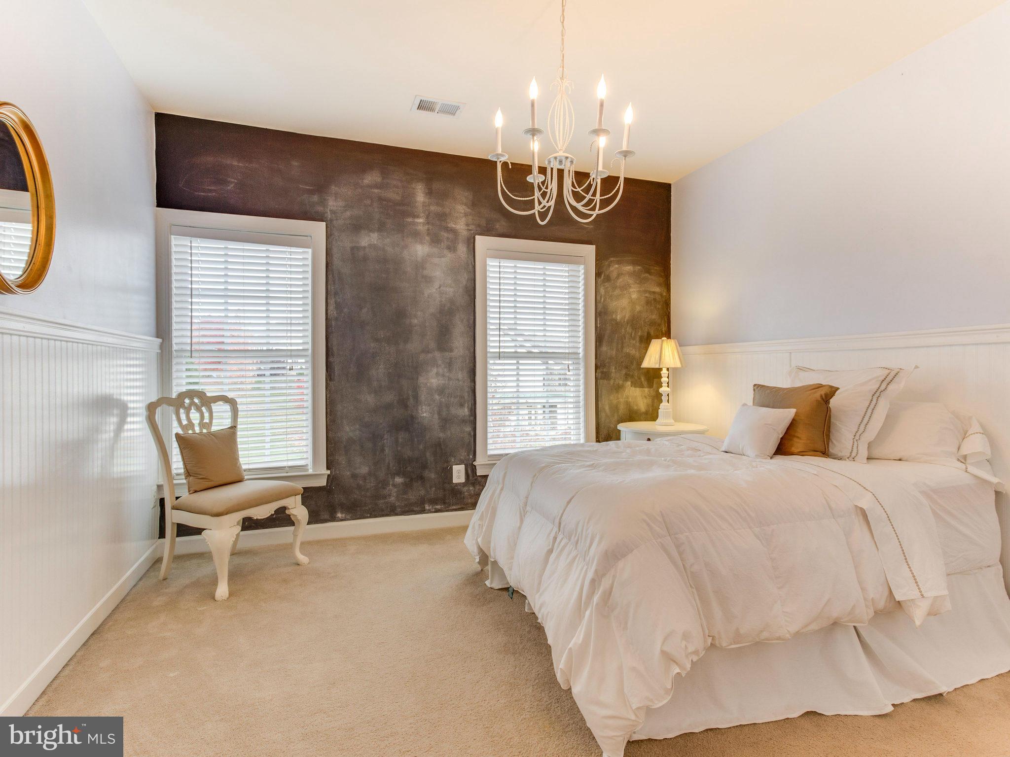 LANSDOWNE ON THE POTOMAC - Residential