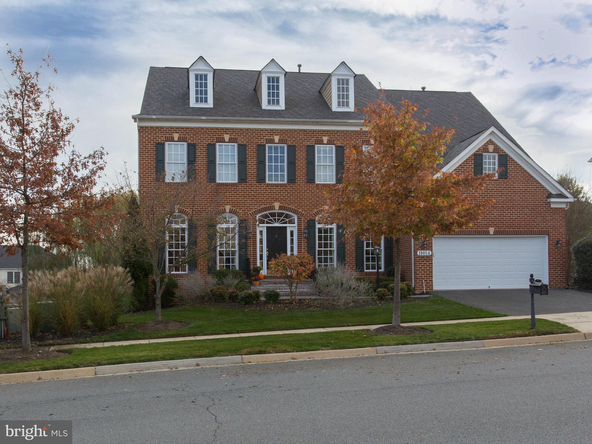 LANSDOWNE ON THE POTOMAC - Residential