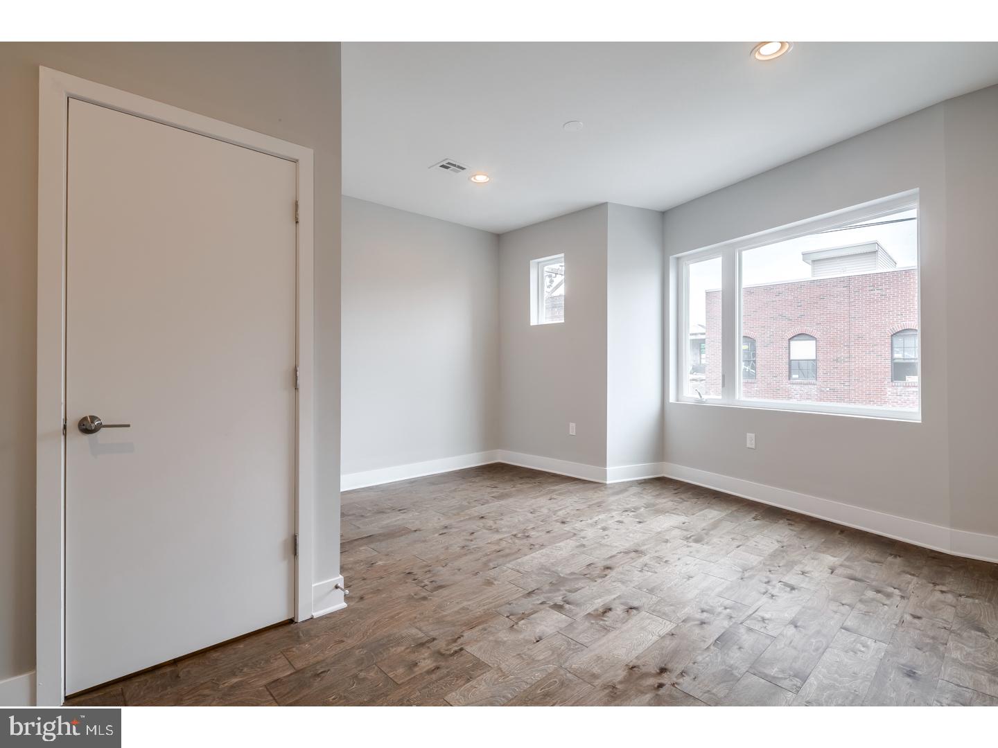 SOUTH KENSINGTON - Residential