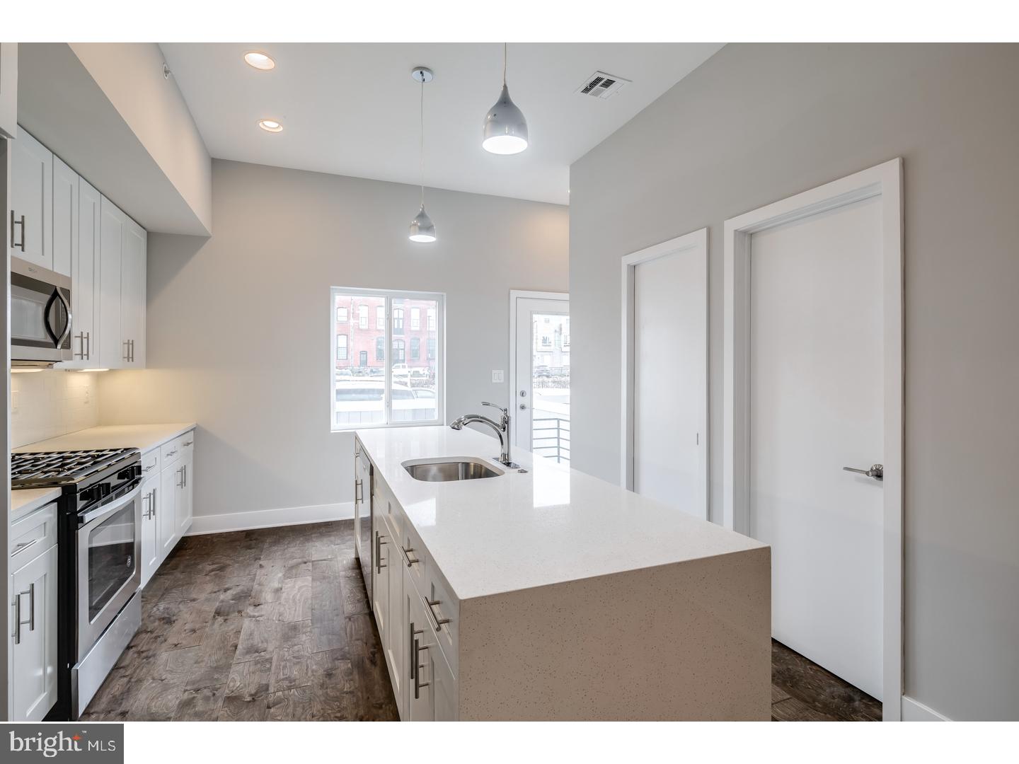 SOUTH KENSINGTON - Residential