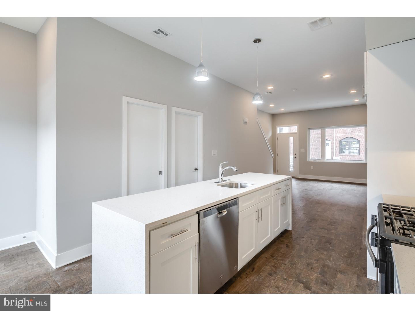 SOUTH KENSINGTON - Residential