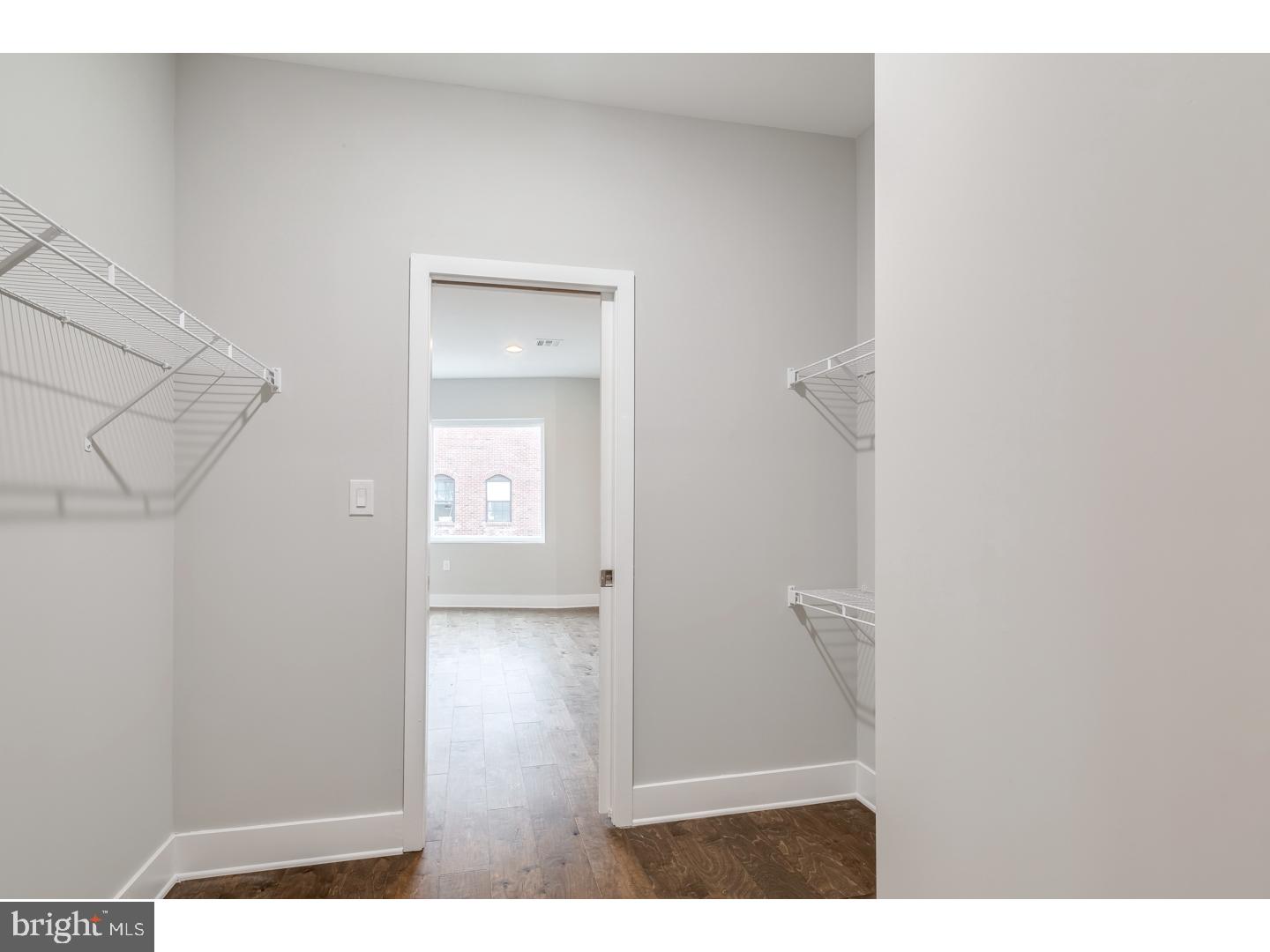 SOUTH KENSINGTON - Residential