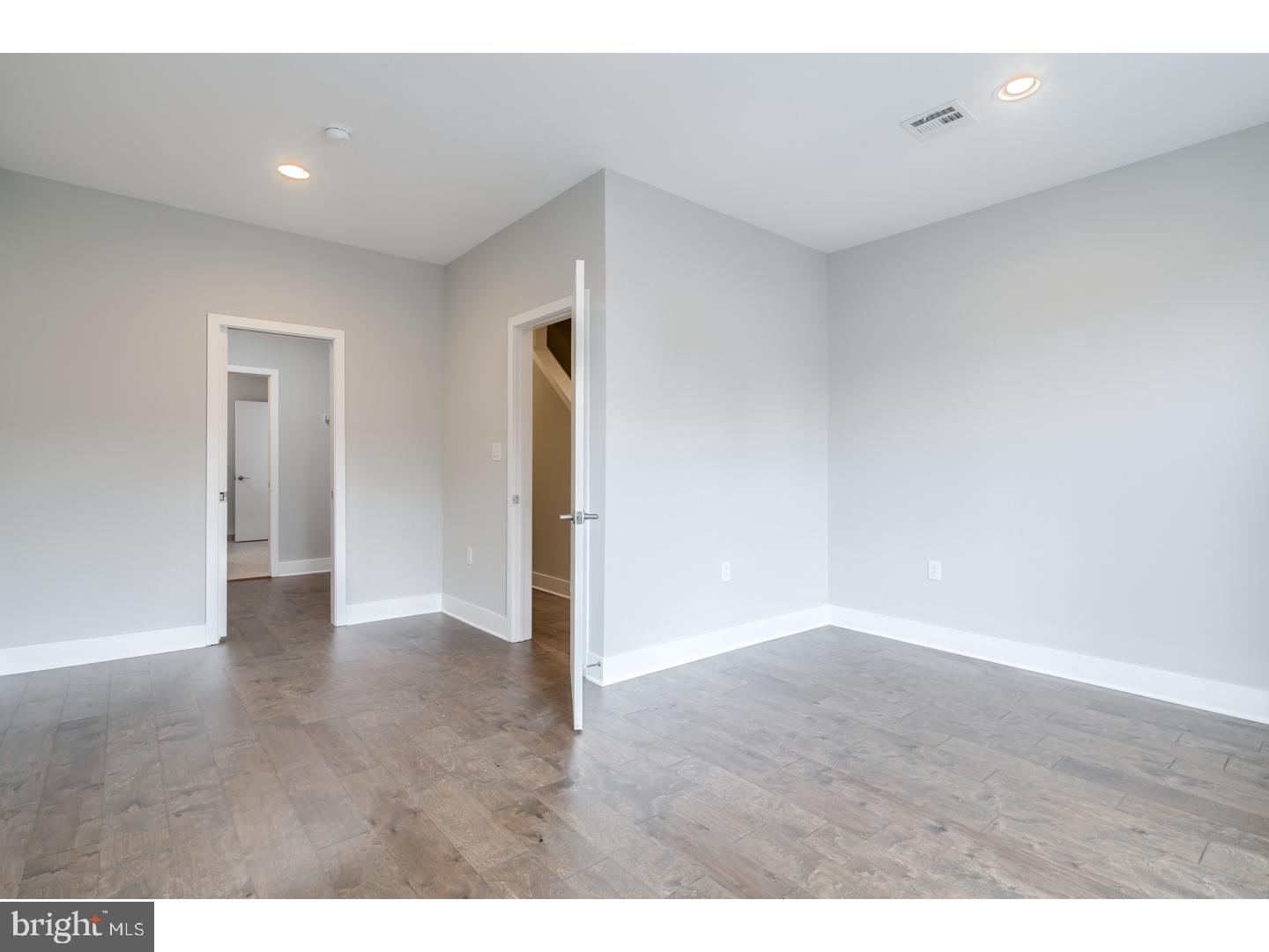 SOUTH KENSINGTON - Residential