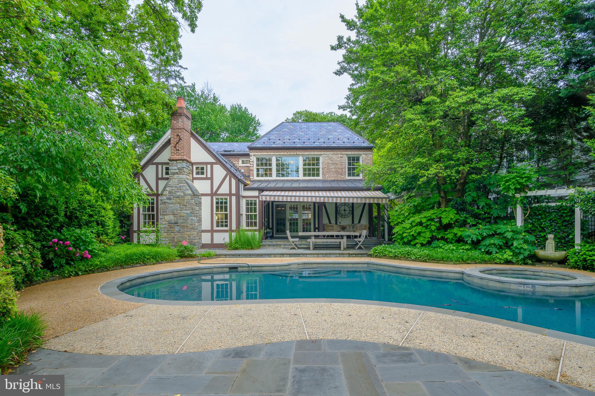 CHEVY CHASE - Residential