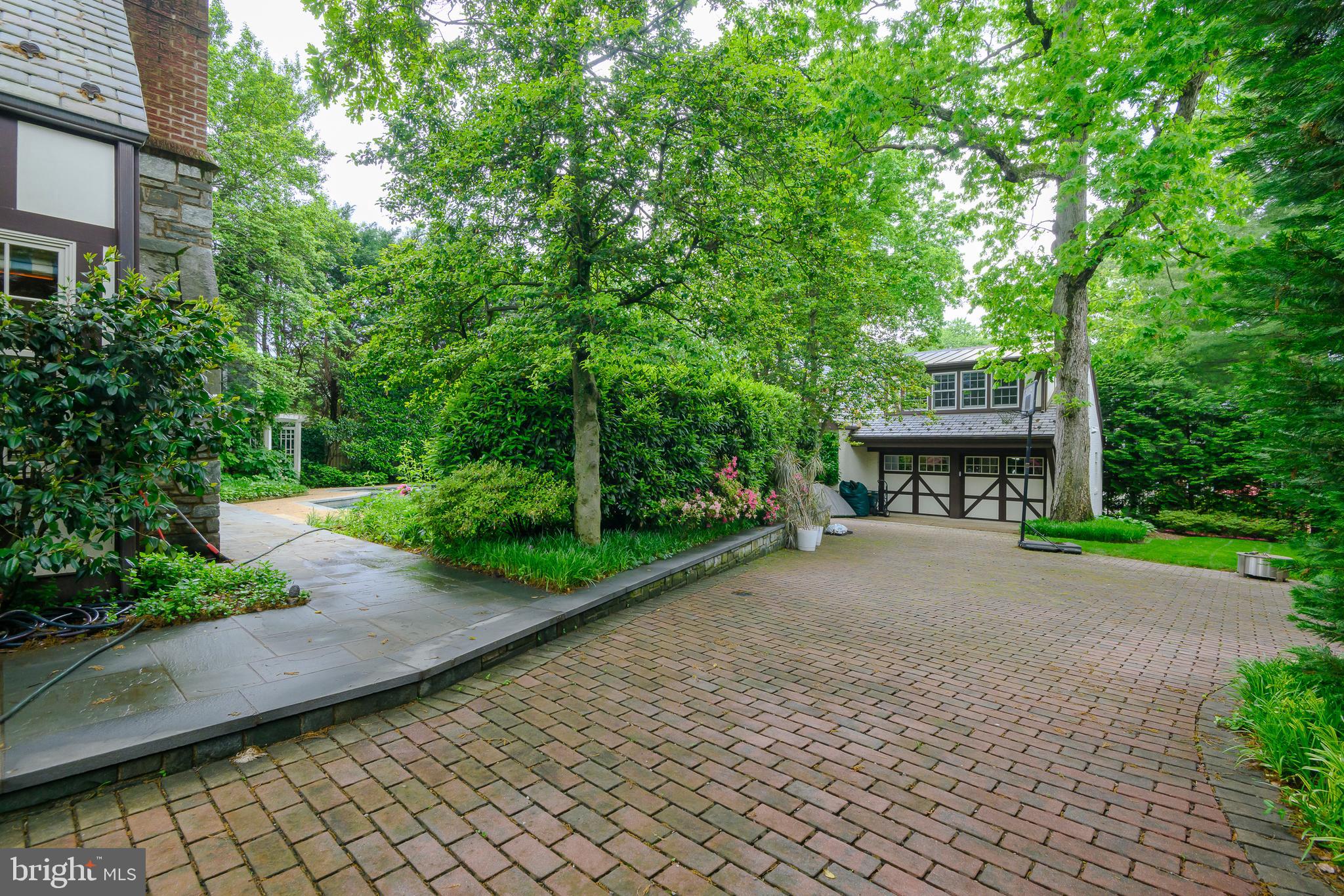 CHEVY CHASE - Residential