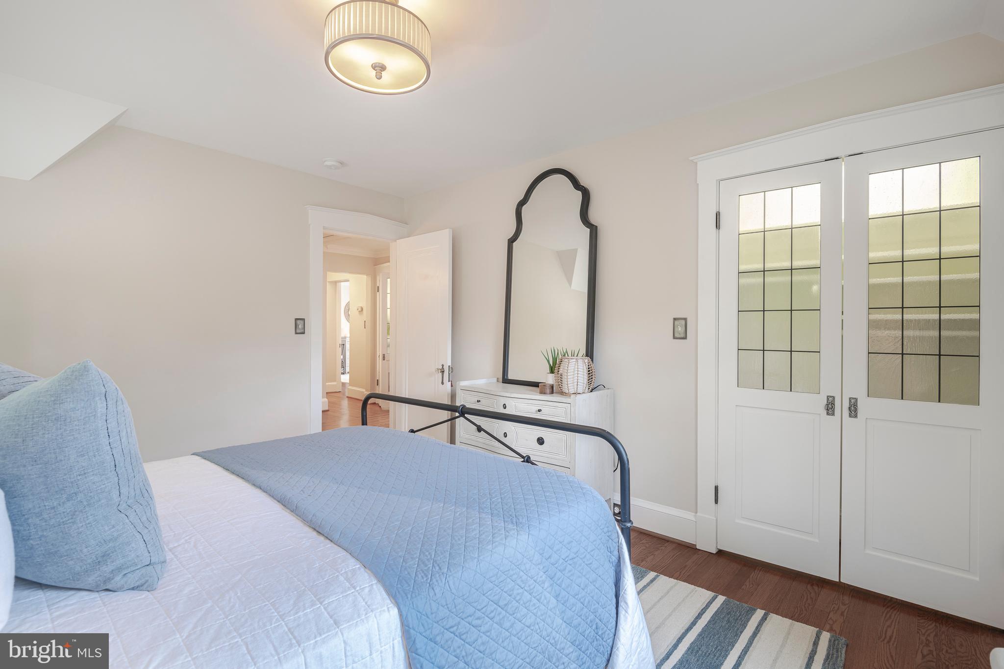 CHEVY CHASE - Residential