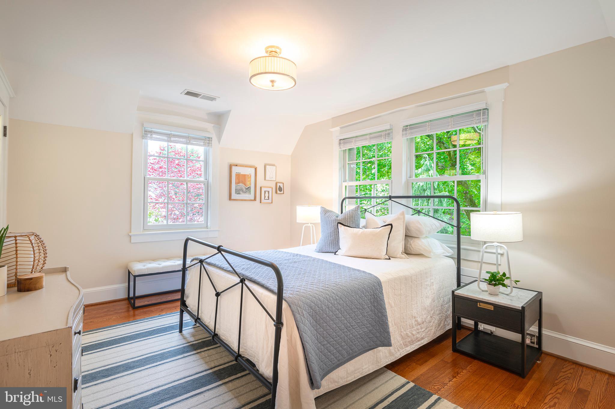 CHEVY CHASE - Residential