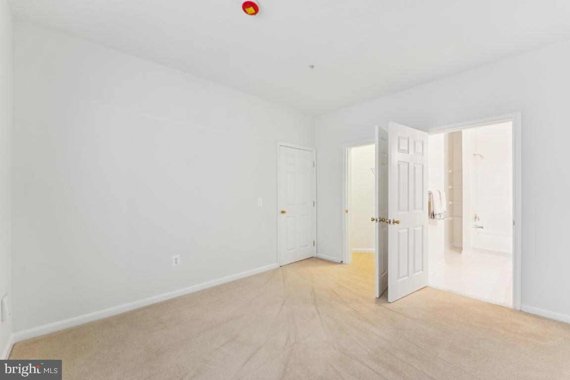 BOWIE TOWERS - Residential