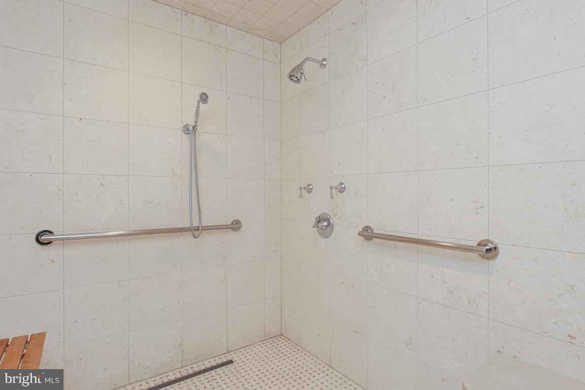 OLD GEORGETOWN ESTATES - Residential