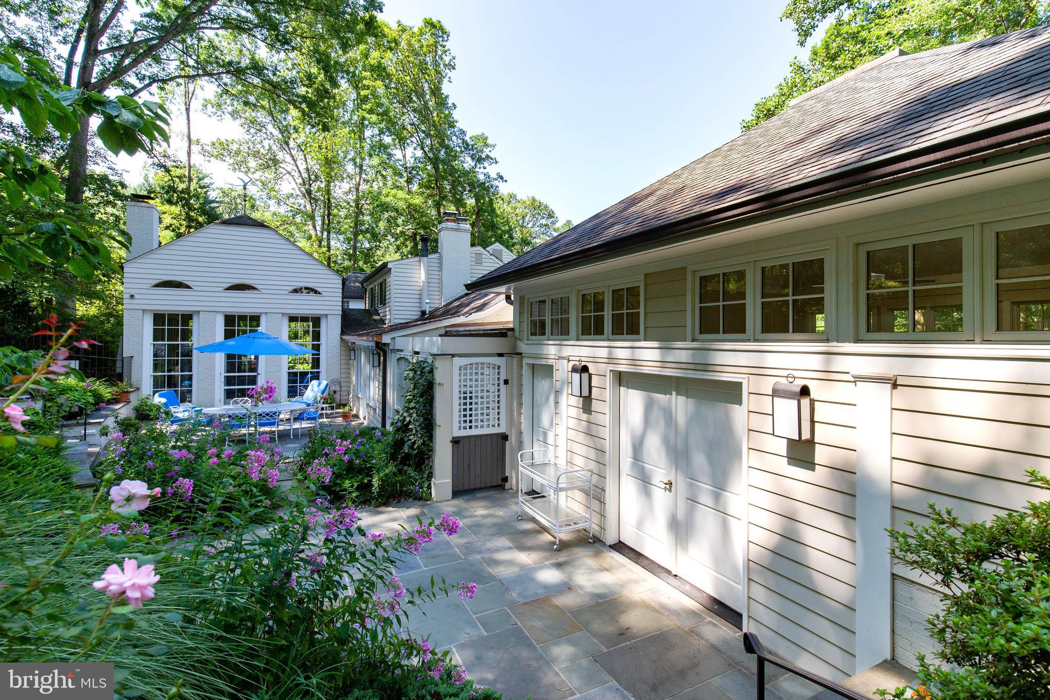 OLD GEORGETOWN ESTATES - Residential