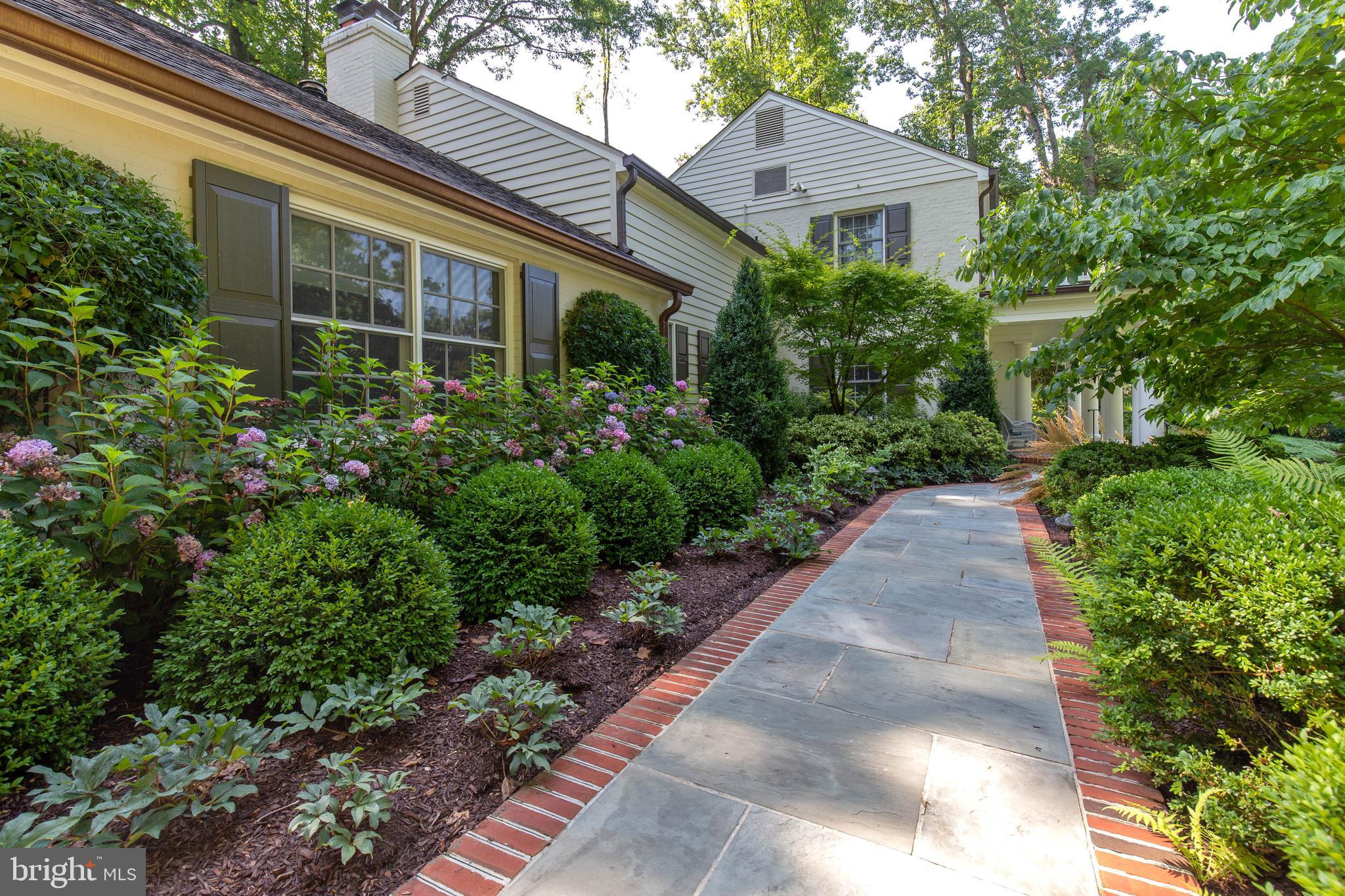 OLD GEORGETOWN ESTATES - Residential