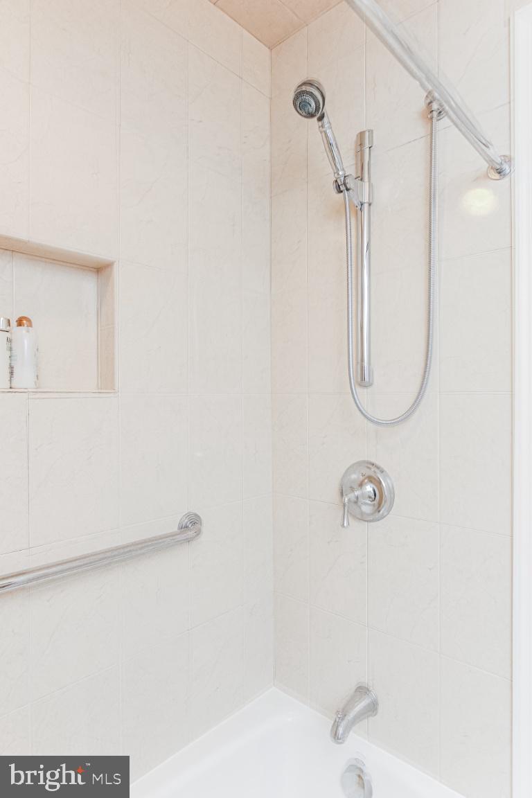 OLD GEORGETOWN ESTATES - Residential