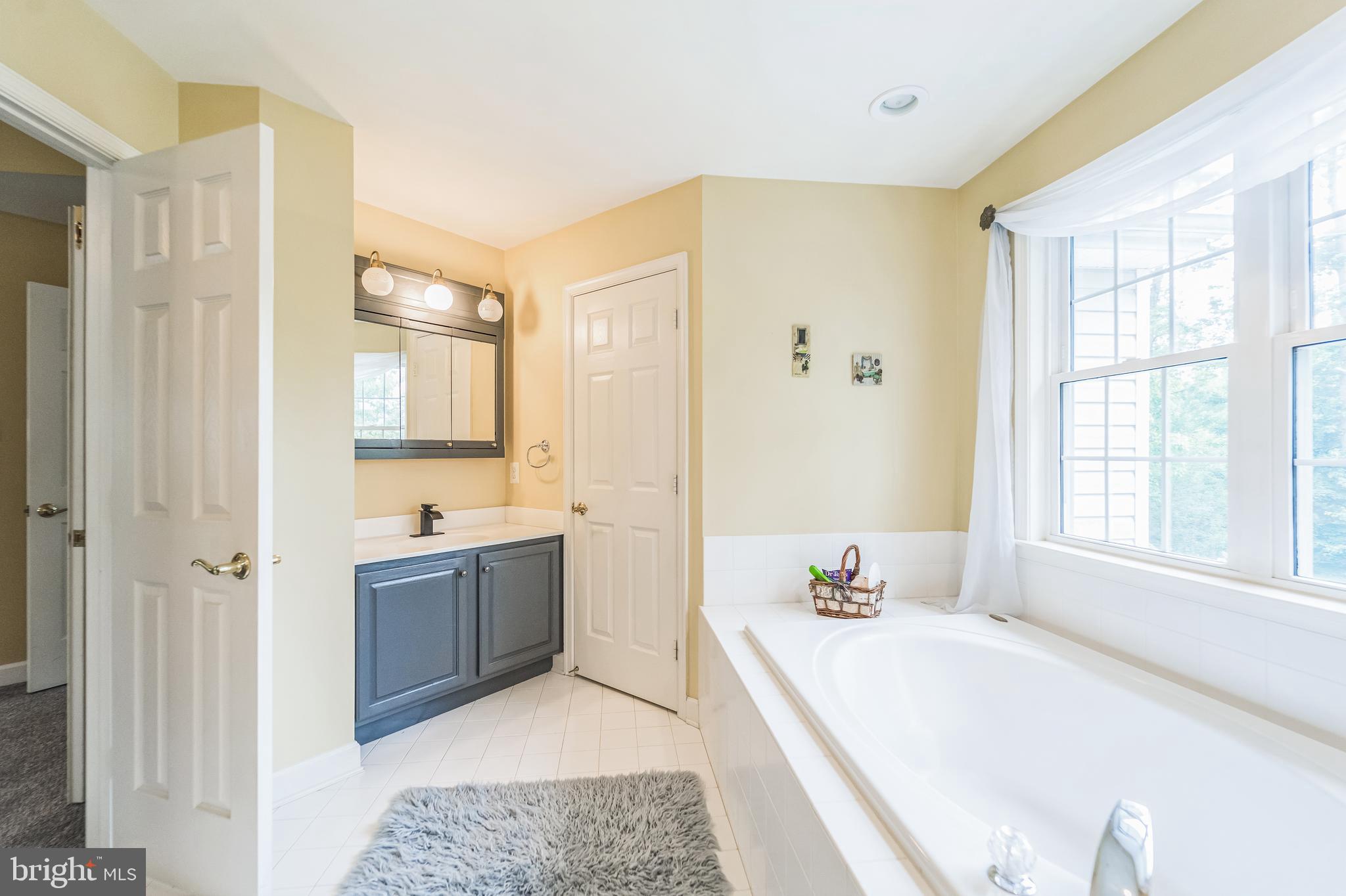 FIELDS OF NOTTINGHAM - Residential