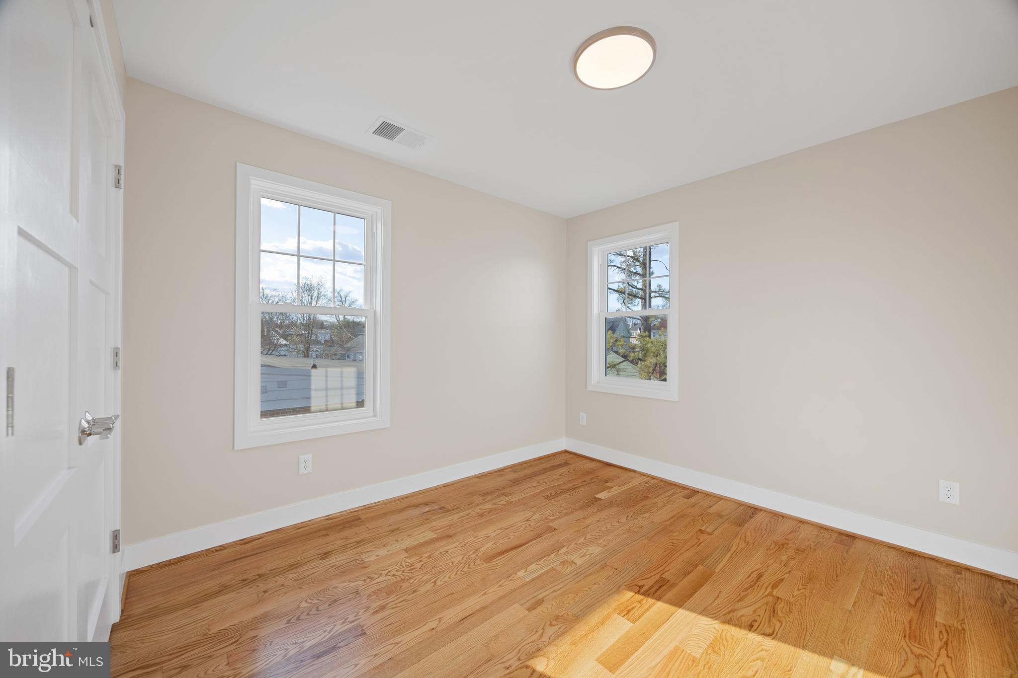 WINCHESTER CITY - Residential