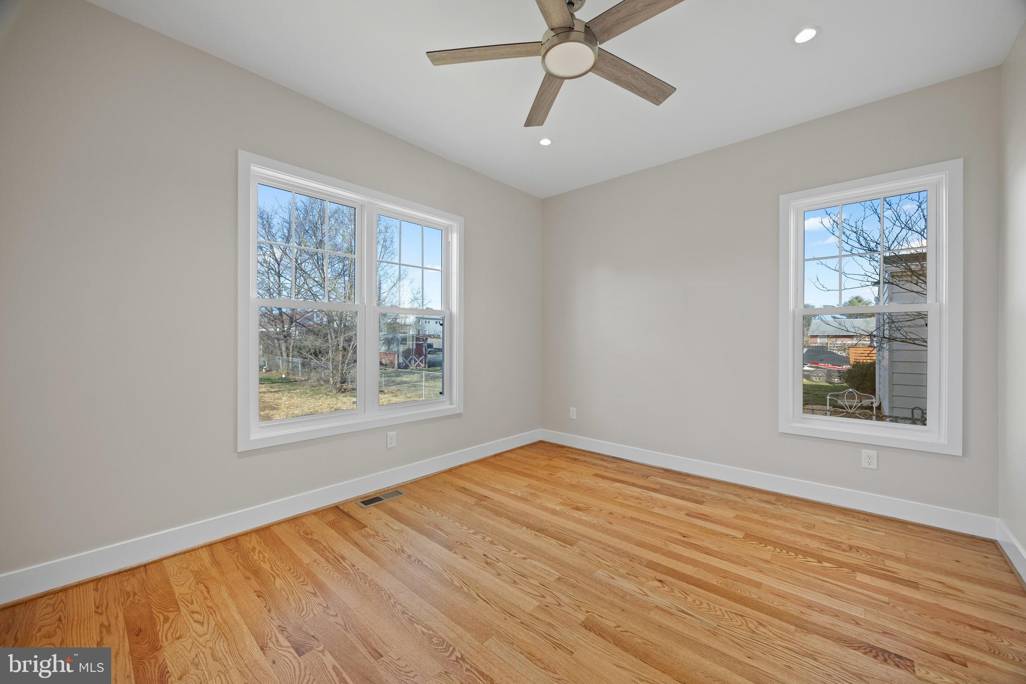 WINCHESTER CITY - Residential